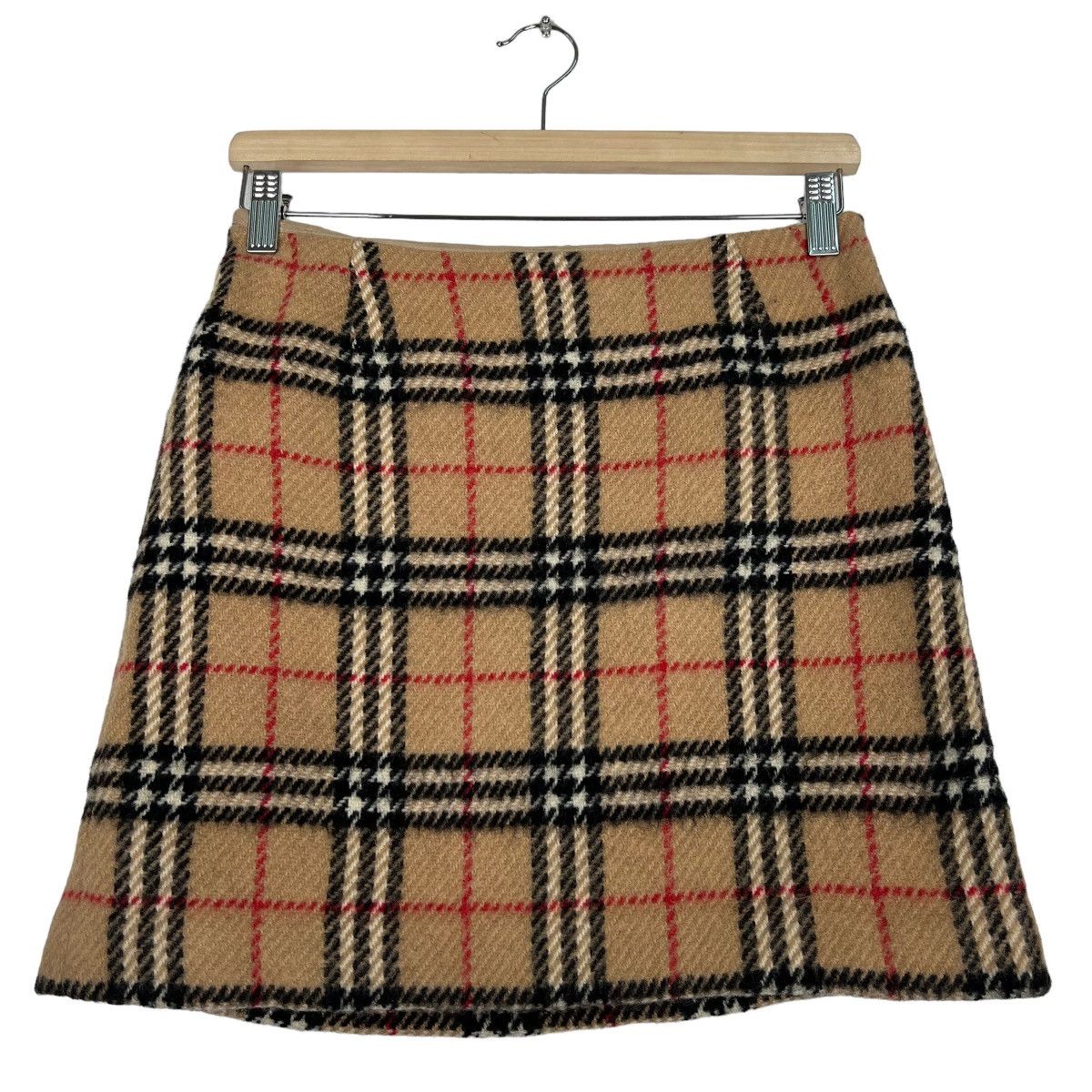 Burberry BURBERRY Women Skirts 8088150B9555 White | Grailed