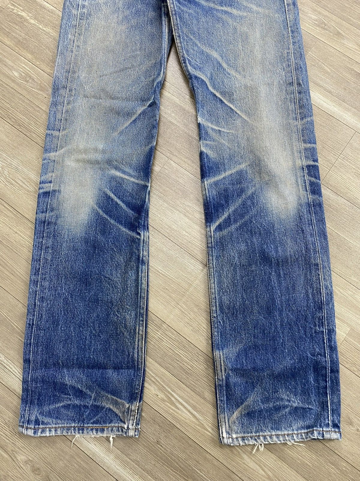 Levi's Vintage Clothing 🇺🇸1990s Vintage Levis 501XX 29x36 Distressed Faded Blue Jeans Size US 29 - 3 Thumbnail
