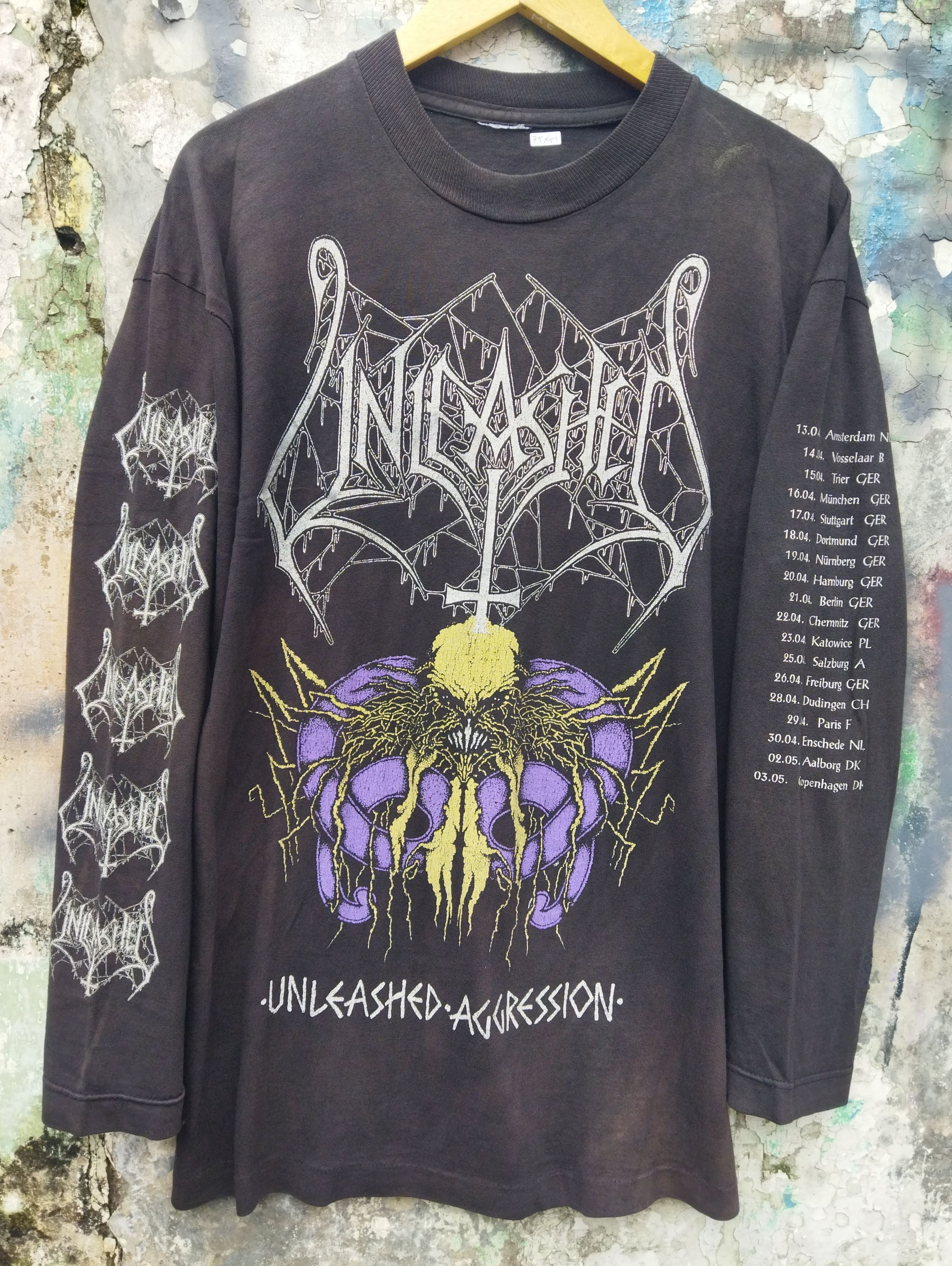 Band Tees Vintage tour 1995 UNLEASHED Size US M / EU 48-50 / 2 - 1 Thumbnail