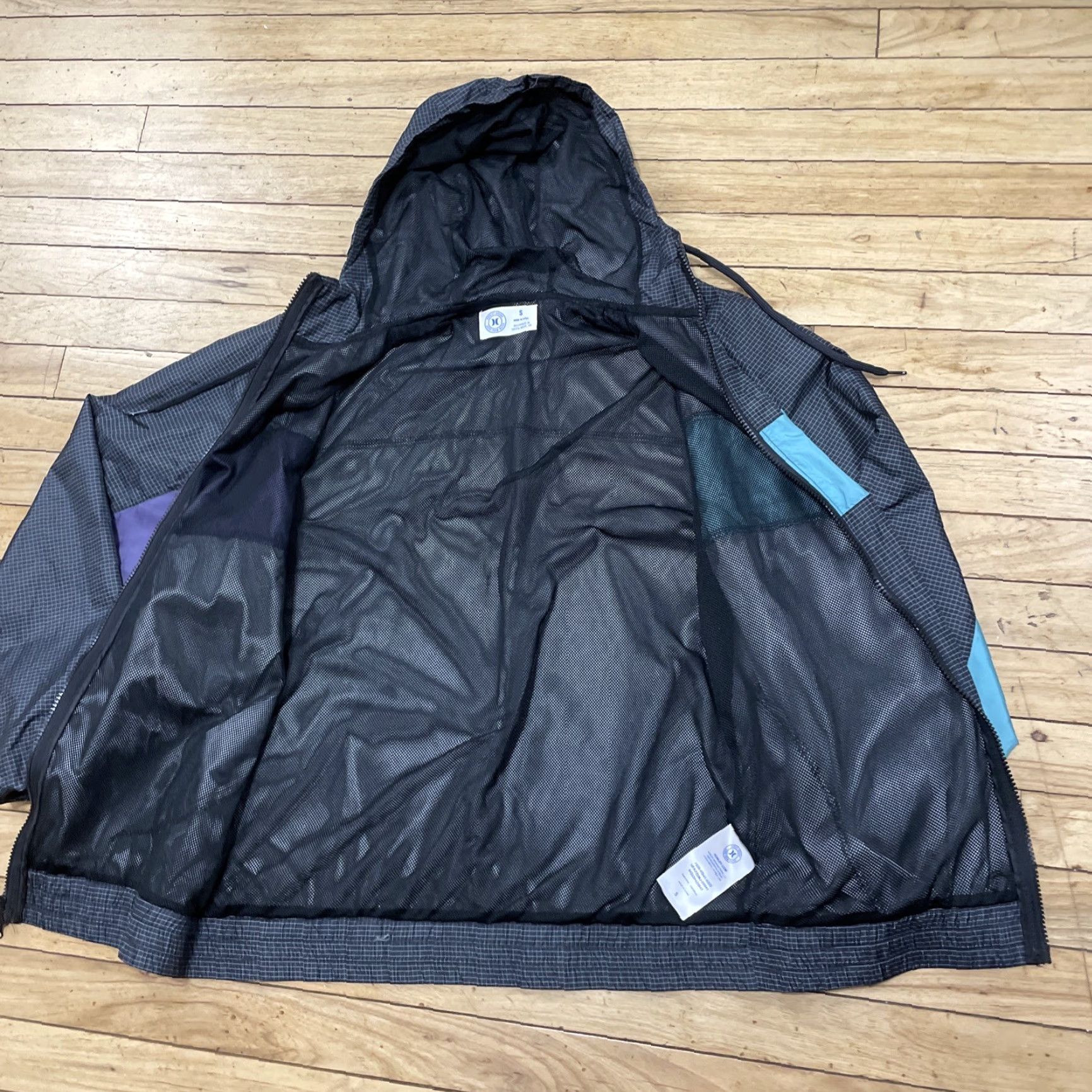 Hurley Hurley Men’s Jacket Windbreaker Hooded Zip Logo Colorblock Weatherproof, Small, Blue, Casual, Regular Fit, Winter Spring Fall, Men’s, Jacket Size US S / EU 44-46 / 1 - 3 Thumbnail
