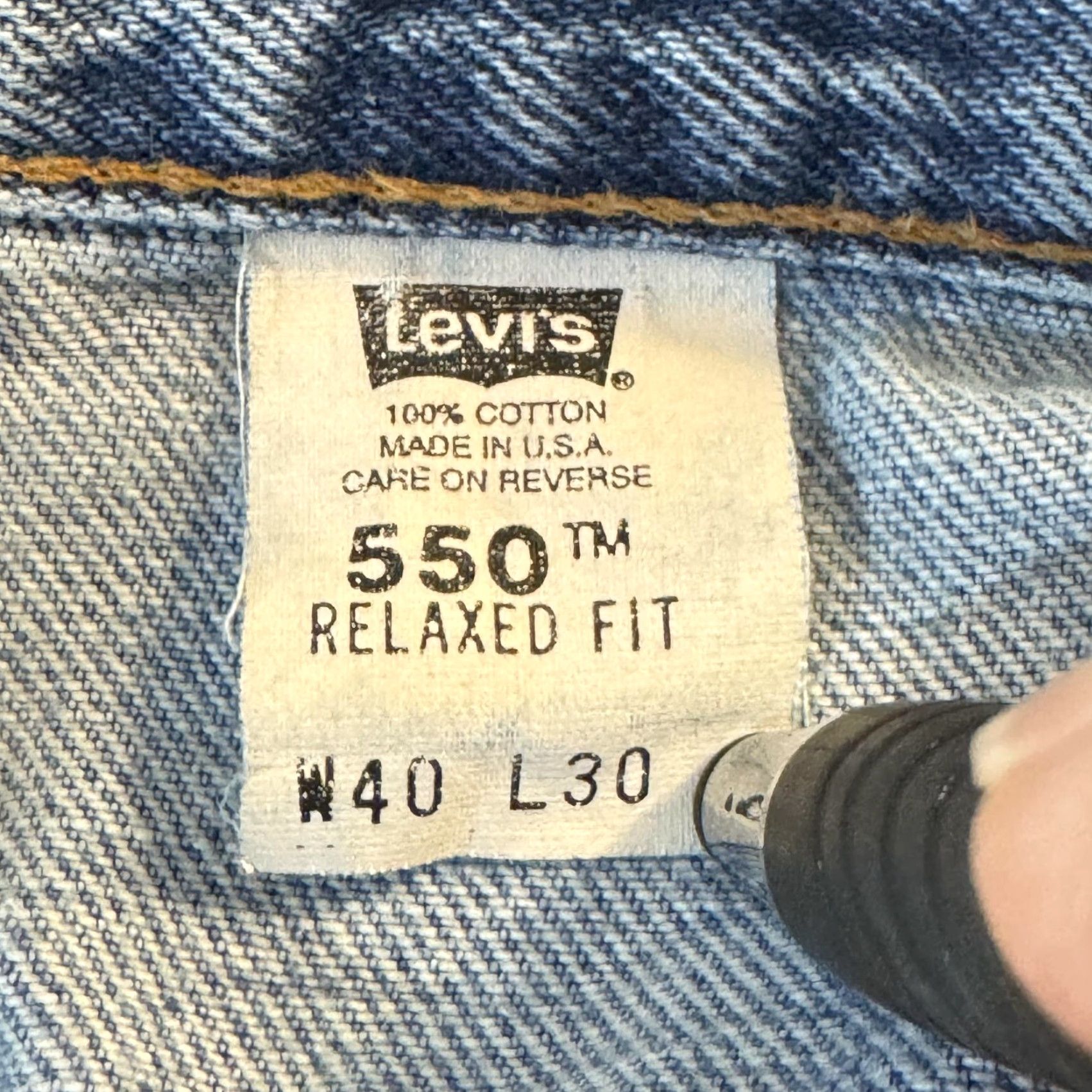 Levi's VINTAGE Levi's 550 Jeans Mens 40x30 Blue Relaxed Fit Tapered Leg Made USA 90s Denim Size US 40 / EU 56 - 4 Thumbnail