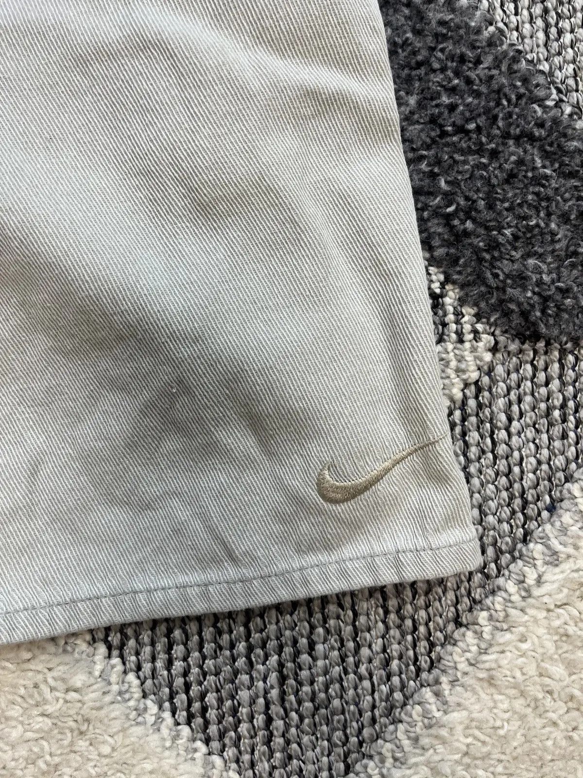 Nike Vintage Nike USA Grey Corduroy Shorts Swoosh Embroidered Size US 34 / EU 50 - 3 Thumbnail