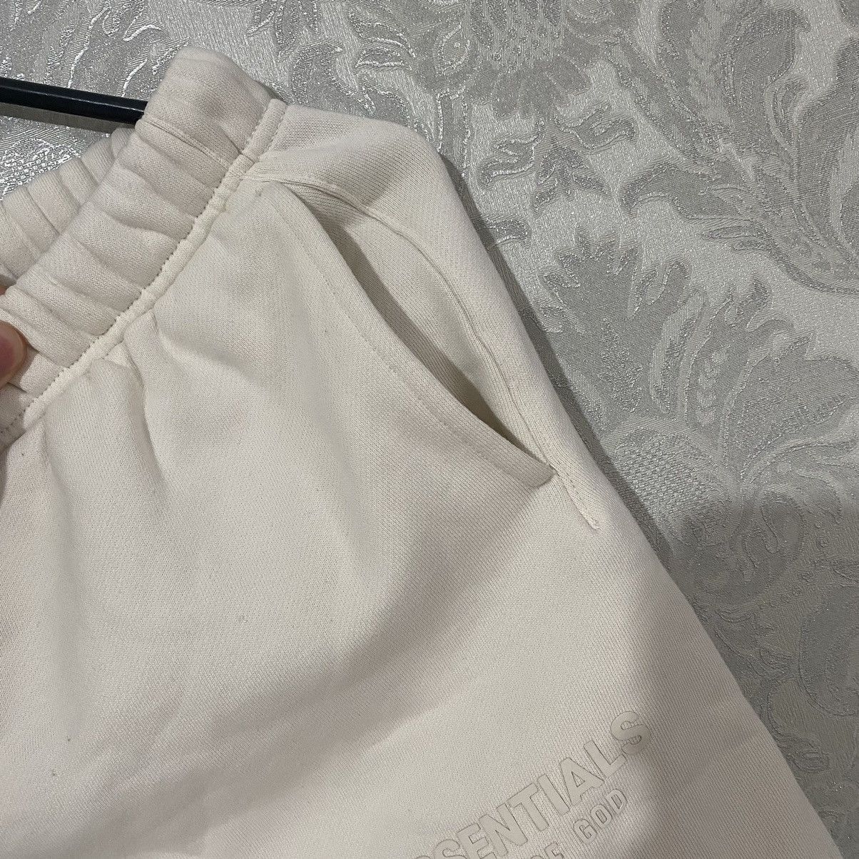 FOG Essentials Fear of God Shorts FOG Size US 32 / EU 48 - 6 Thumbnail