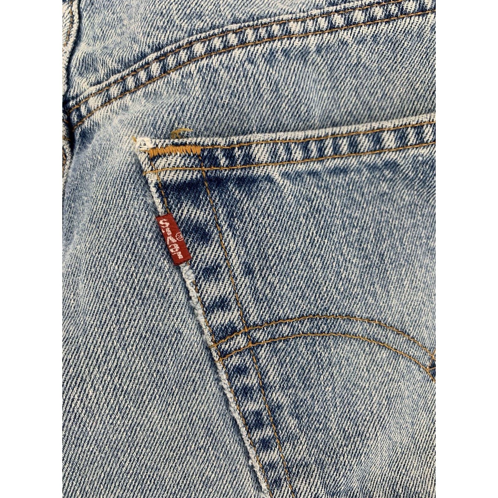 Levi's VTG Levi's 505 36x30" Blue Jeans Y2K MADE IN USA Distressed Size US 36 / EU 52 - 4 Thumbnail