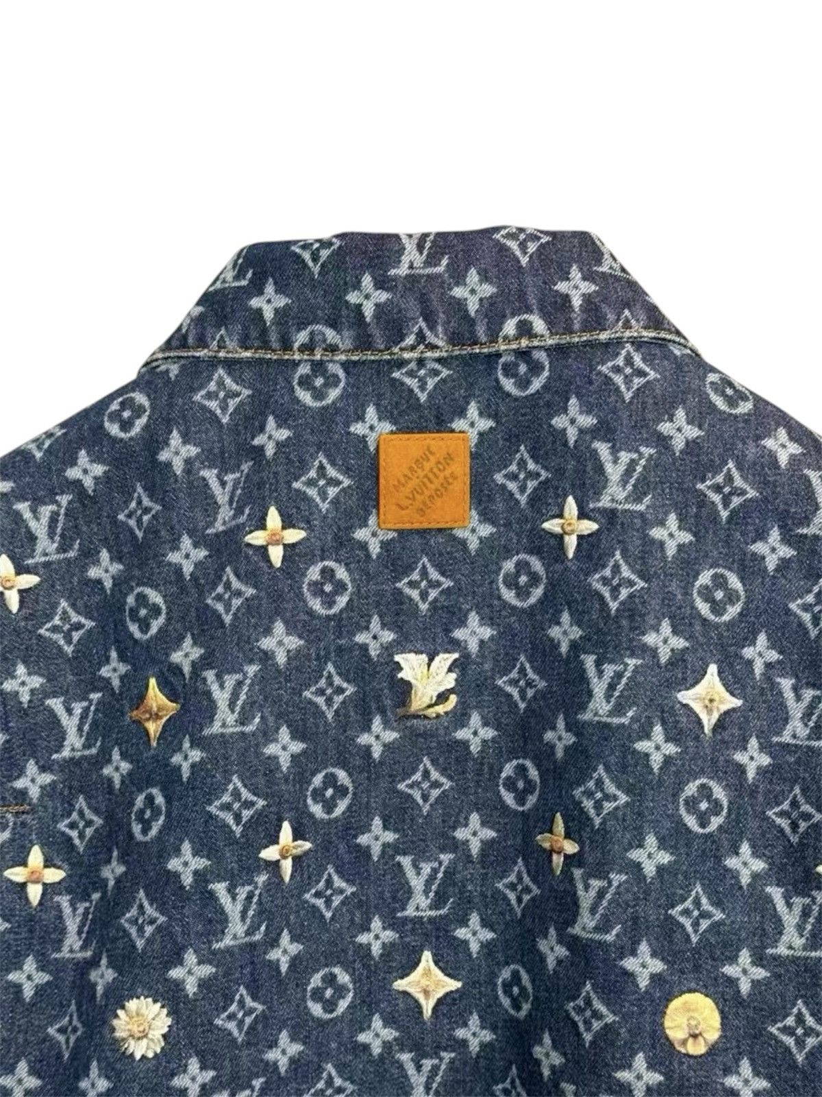 Louis Vuitton Louis Vuitton 48 Monogram Embroidered Denim Overshirt Jacket Size US M / EU 48-50 / 2 - 6 Thumbnail
