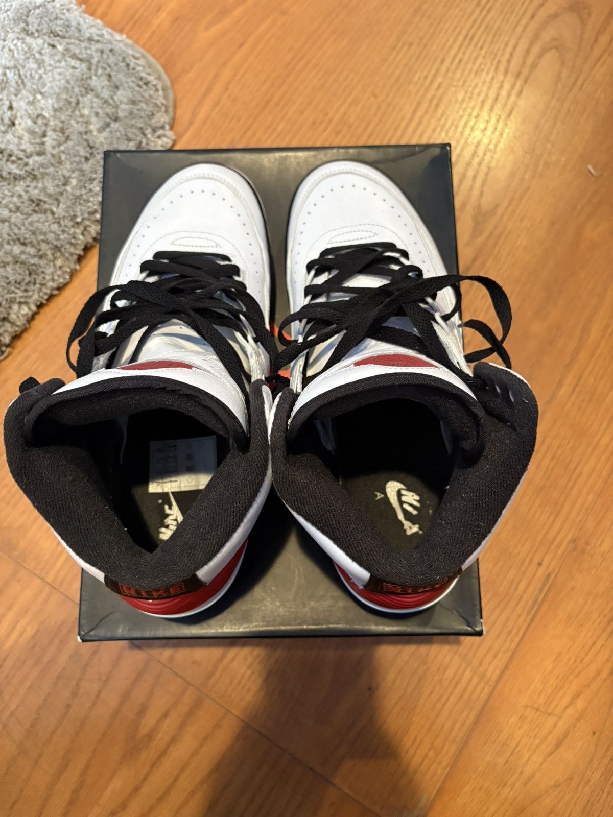 Jordan Brand Air Jordan 2 Chicago Size US 10 / EU 43 - 4 Thumbnail