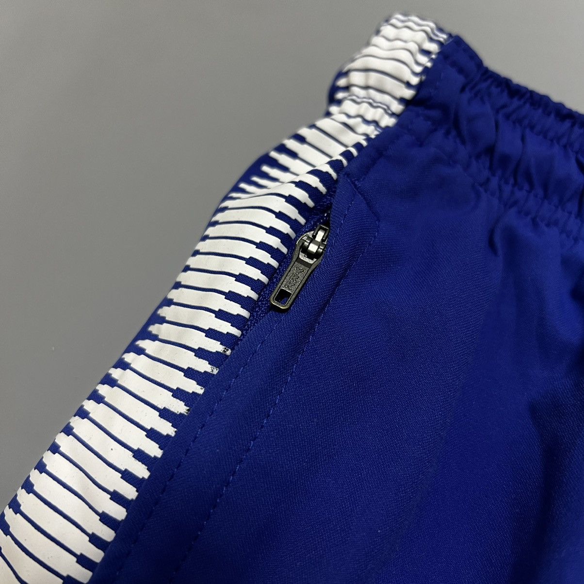 Chelsea Soccer × Nike Nike Chelsea Shorts Size US 34 / EU 50 - 7 Thumbnail