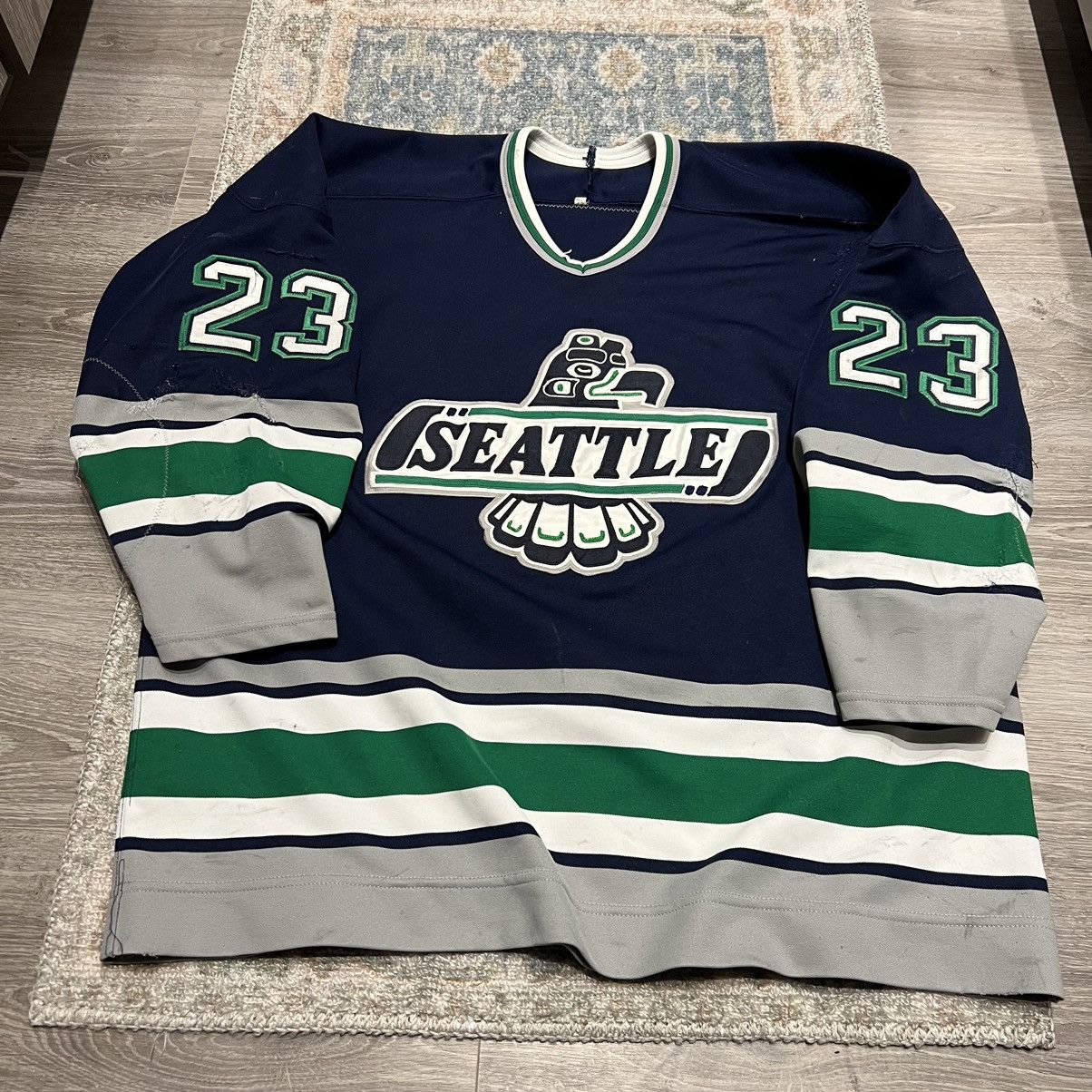 Ccm Seattle Thunderbirds Shane endicott Game worn Hockey Jersey Size US XL / EU 56 / 4 - 3 Thumbnail