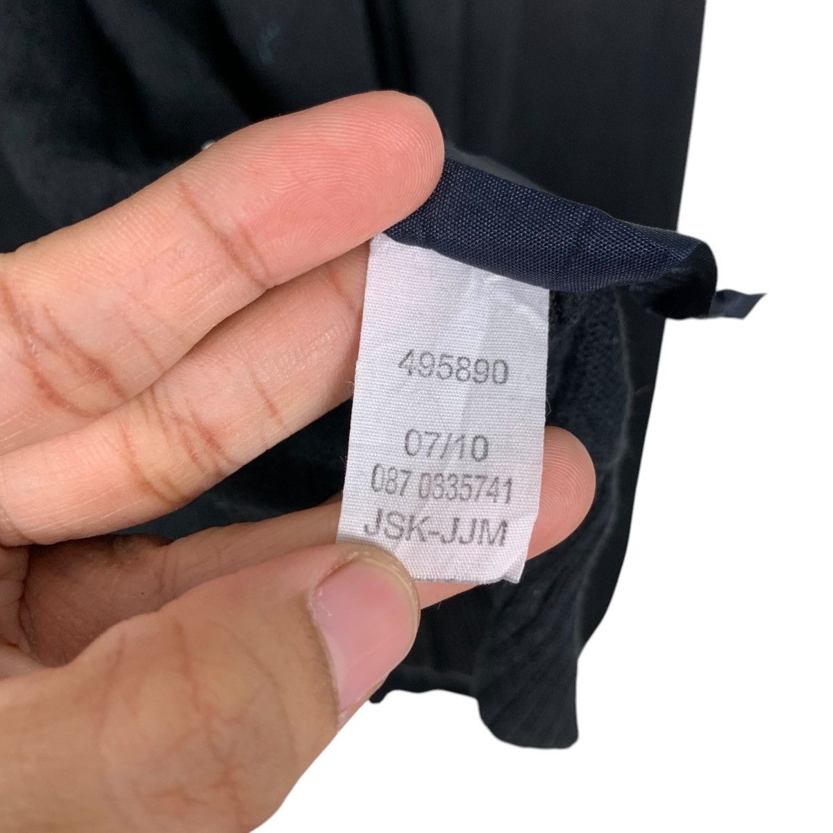 Tommy Hilfiger TOMMY HILFIGER Plain Zipper Sweater #1911-C83 Size US XL / EU 56 / 4 - 17 Thumbnail