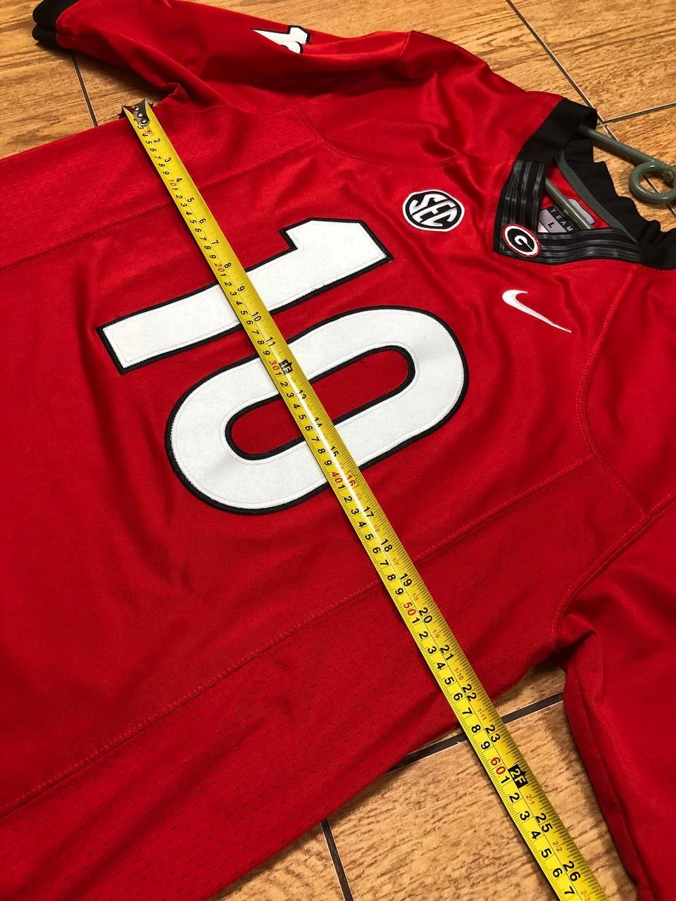 Nike Sportwear Jerseys Nike logo red #10 T-Shirt Y2K Vintage Size US L / EU 52-54 / 3 - 8 Thumbnail