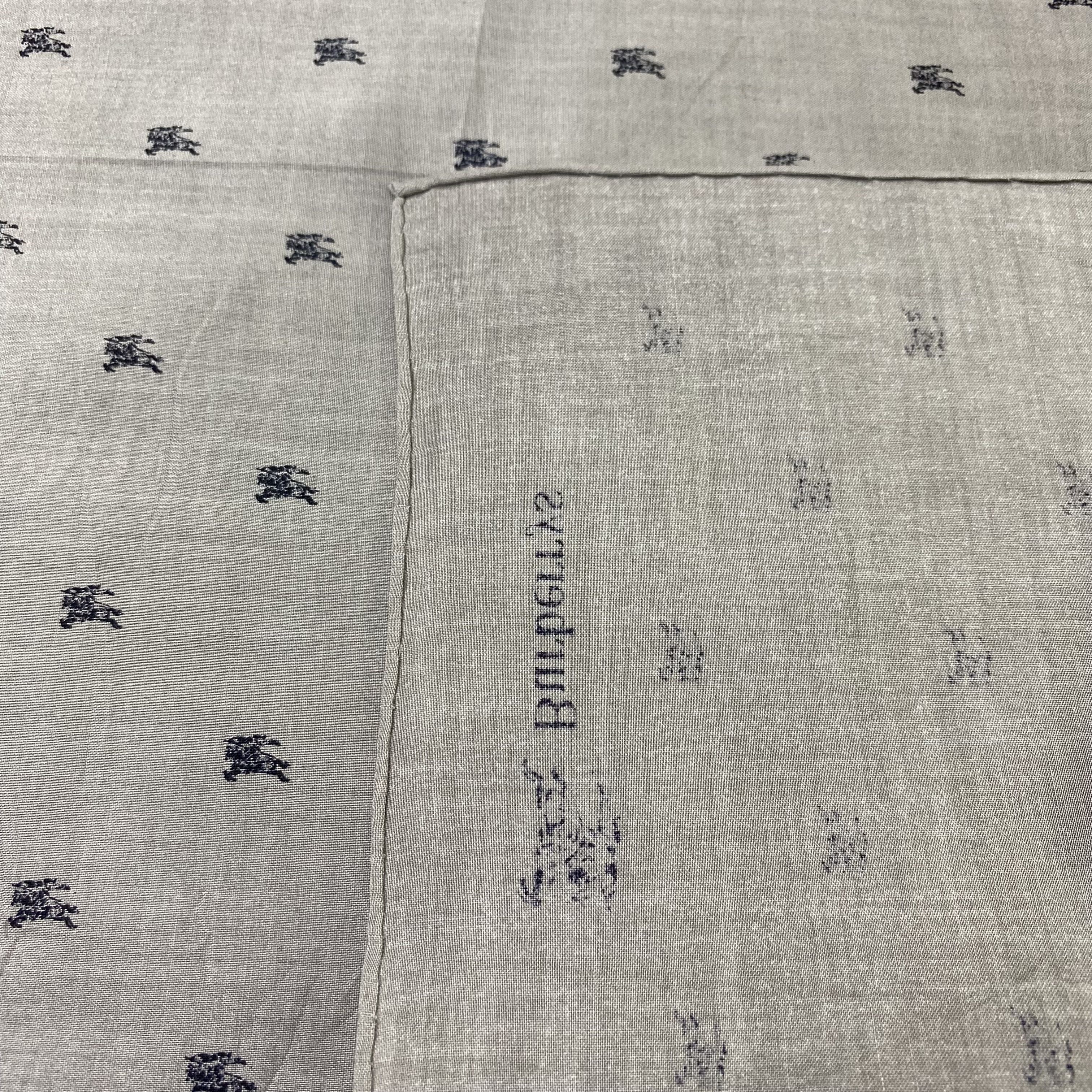 Burberry Vintage Burberrys Handkerchief / Bandana / Neckerchief-B2139 Size ONE SIZE - 6 Thumbnail