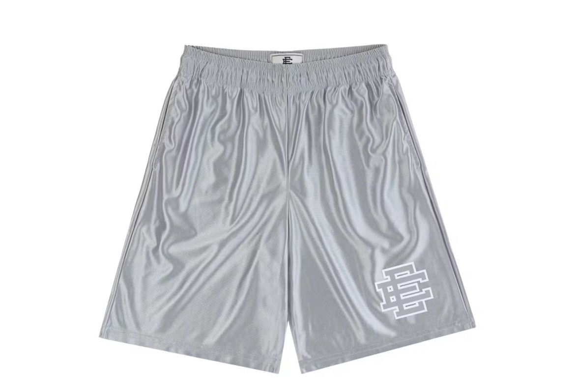 Eric Emanuel Eric Emanuel EE shiny silver baggy shorts medium Size US 30 / EU 46 - 1 Thumbnail