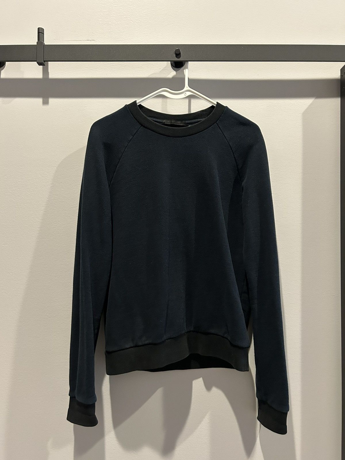 Helmut Lang SS03 Helmut Lang Raglan Cut Contrast Sweatshirt Size US S / EU 44-46 / 1 - 1 Thumbnail