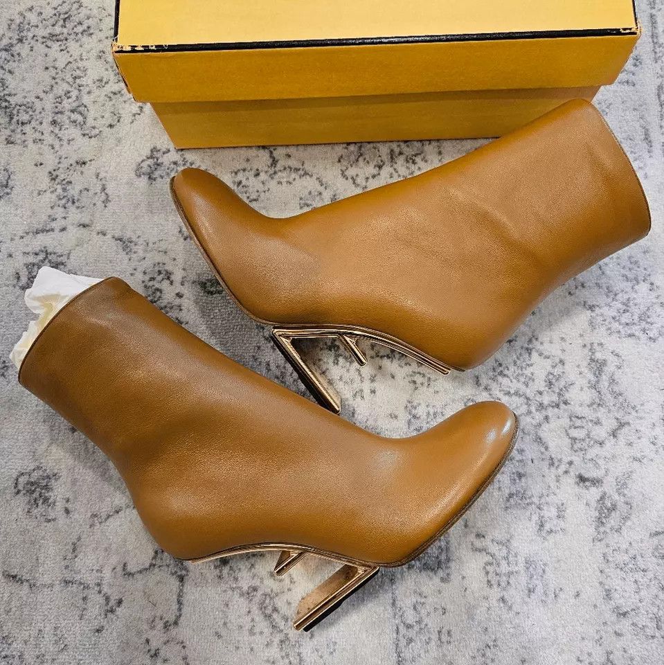Fendi o1loc1c0824 Boot in Brown Size US 9 / IT 39 - 3 Thumbnail