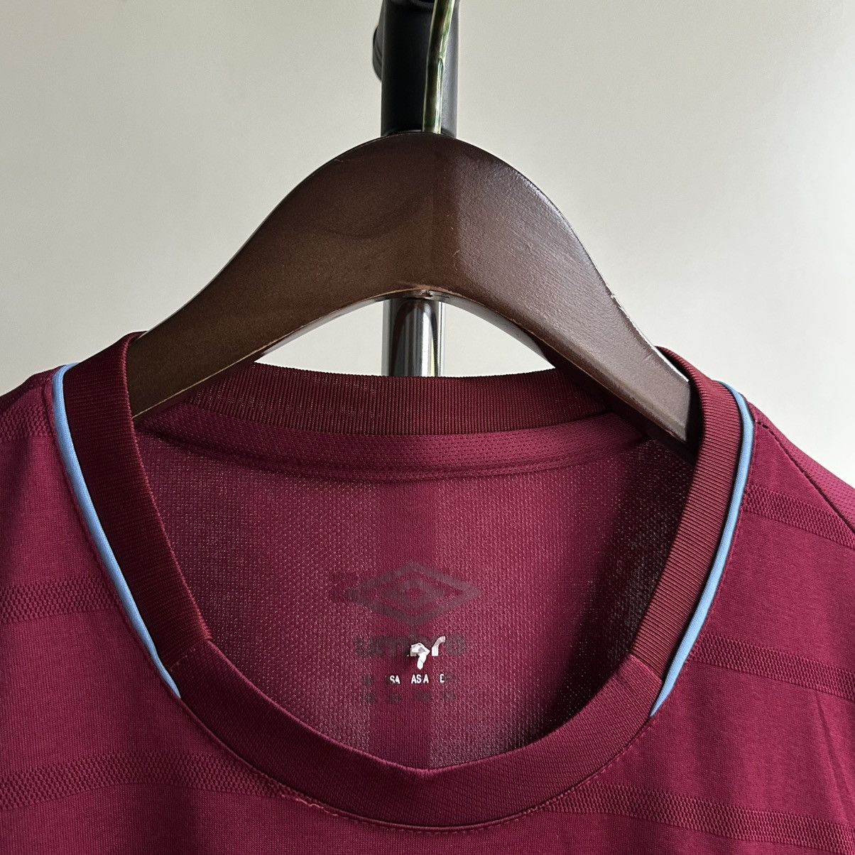 Umbro Arnautovic #7 Umbro FC West Ham United 2017/19 Soccer Jersey Size US XL / EU 56 / 4 - 13 Thumbnail