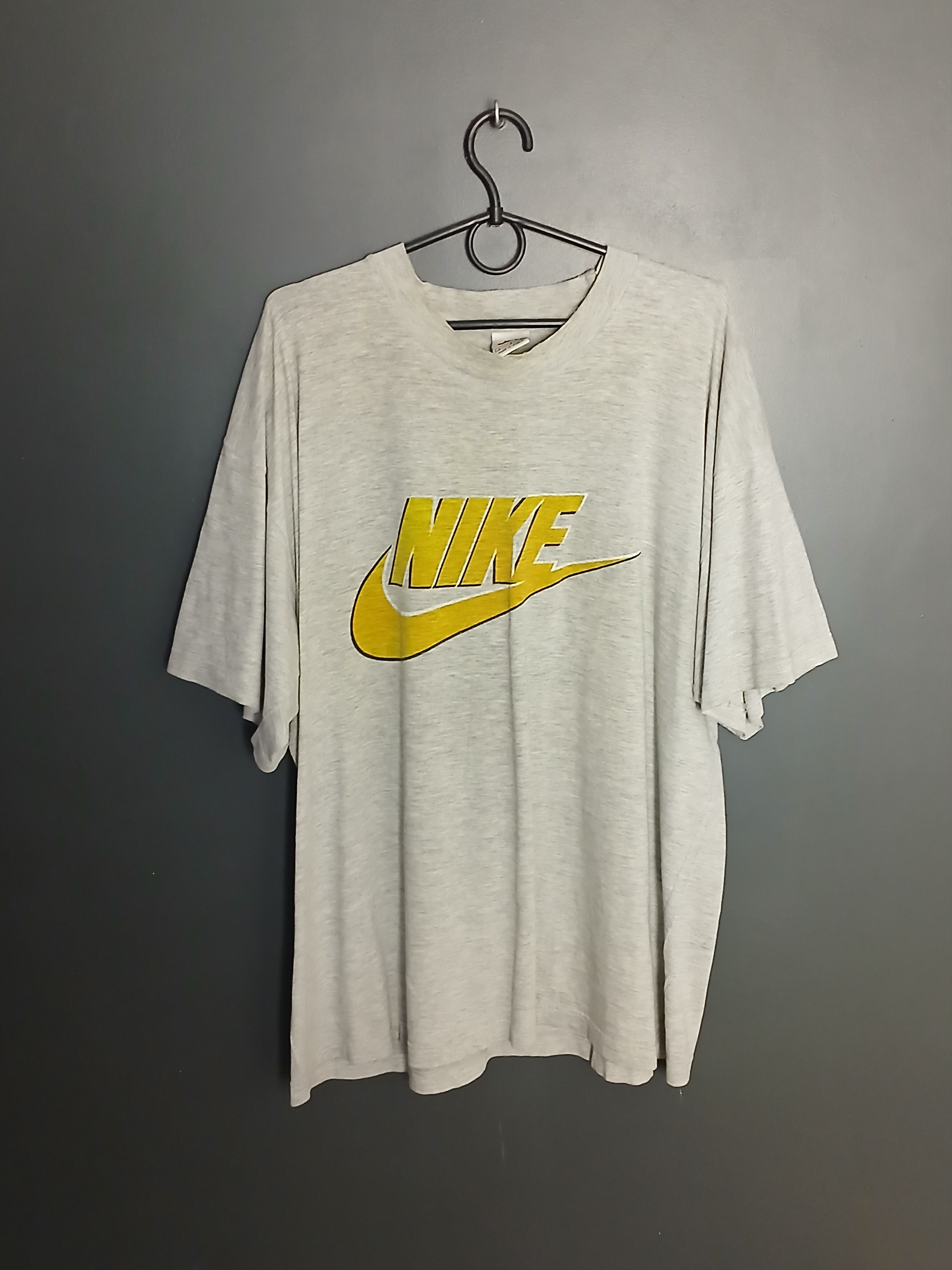 Nike × Vintage Vintage Nike T-Shirt Size US L / EU 52-54 / 3 - 1 Thumbnail