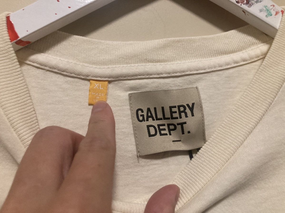 Gallery Dept. Gallery dept drive Thur tee cream size XL Size US XL / EU 56 / 4 - 2 Thumbnail