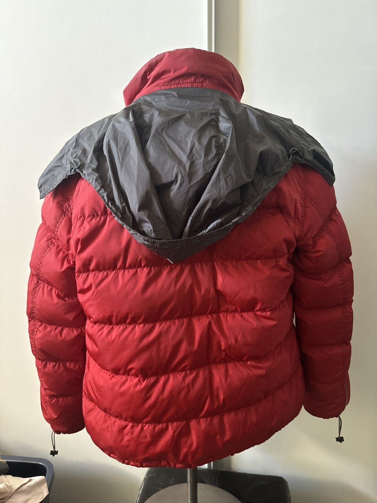 Prada Prada Sport Linea Rossa down-filled two-tone puffer jacket Size US M / EU 48-50 / 2 - 3 Thumbnail