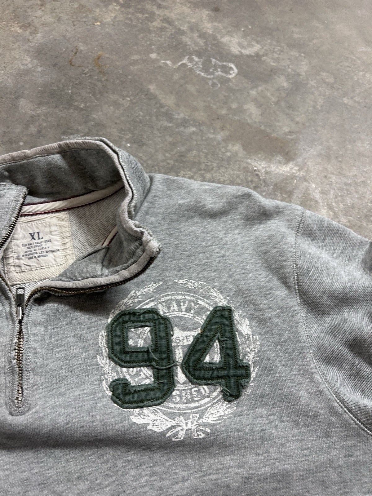 Old Navy OLD NAVY VTG Y2K Crewneck Sweatshirt Pullover XL Size US XL / EU 56 / 4 - 6 Thumbnail