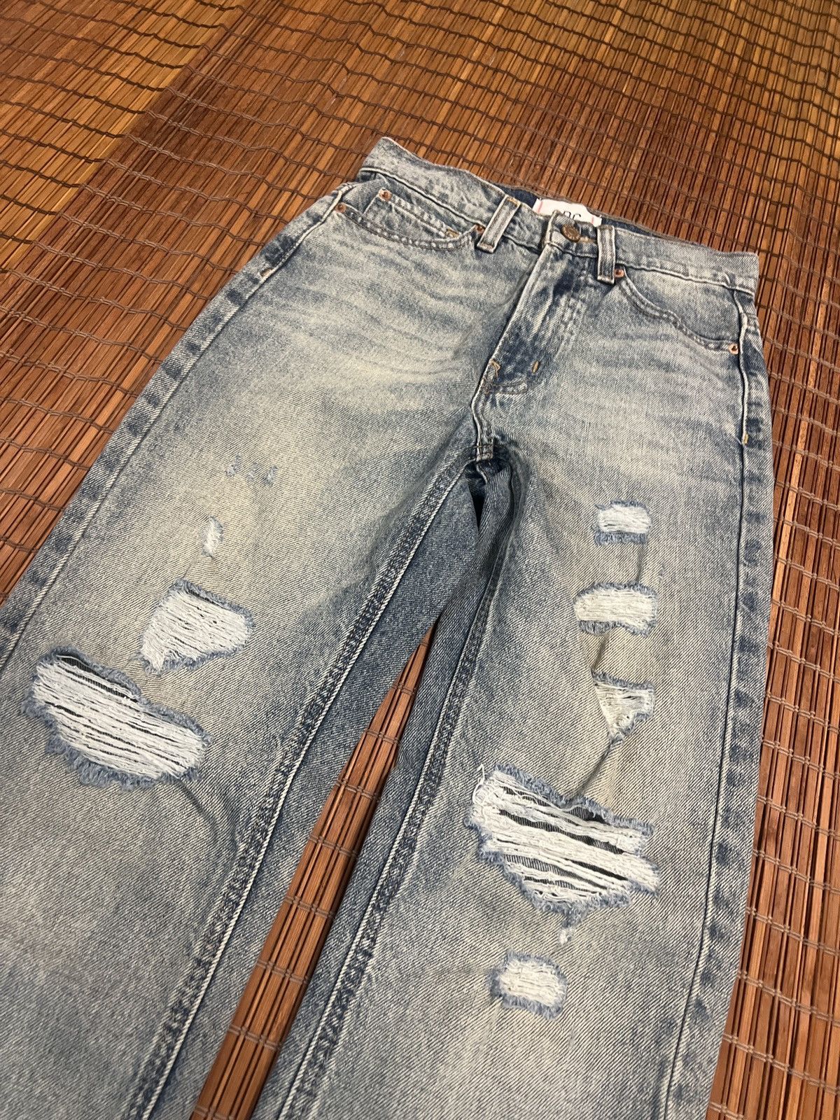 Bdg BDG distressed Light blue wash denim jeans Size 24" / US 00 / IT 34 - 4 Thumbnail