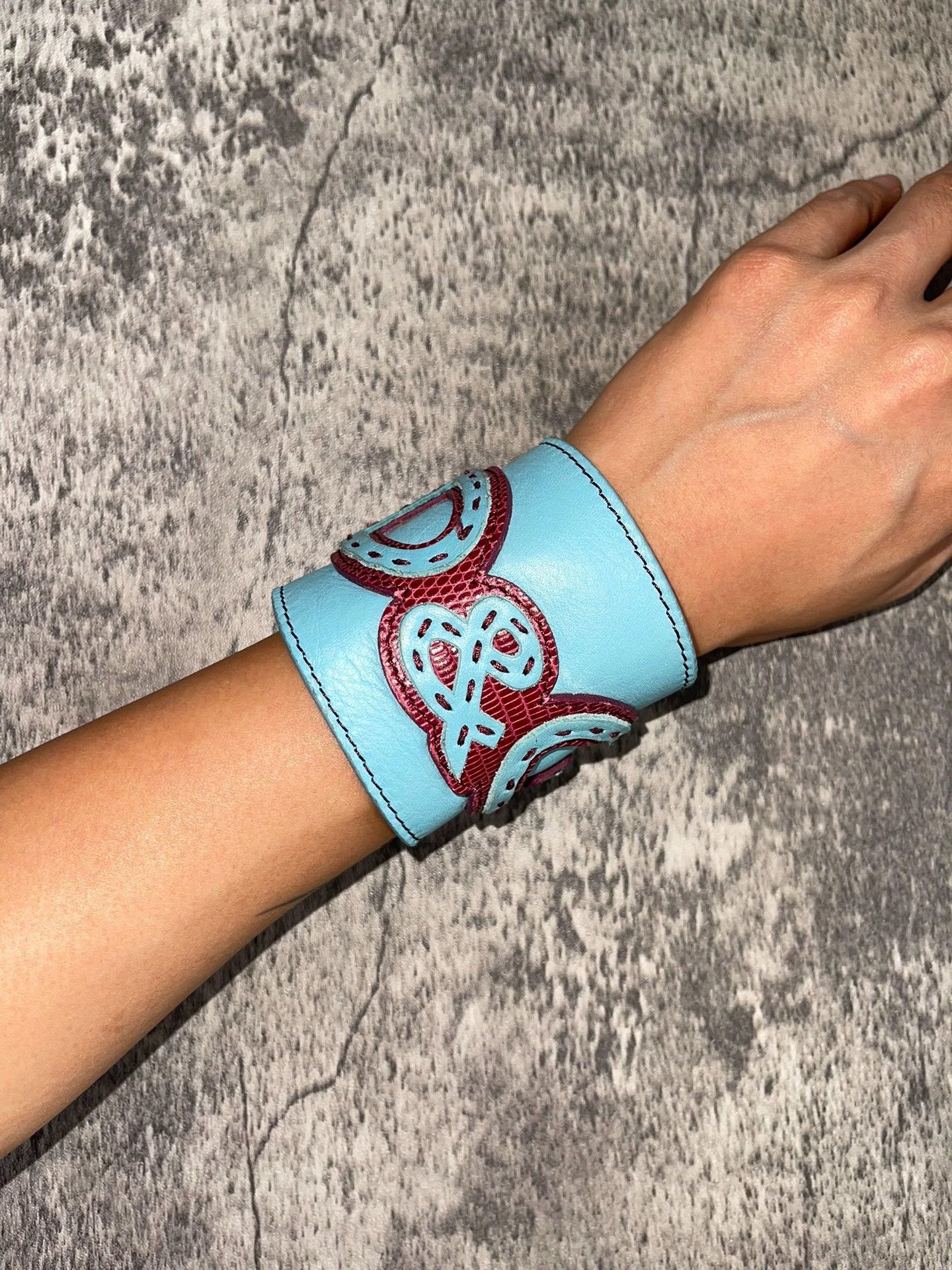 Dolce & Gabbana D&G Y2K Blue-Red Colorblock Hard Leather Bracelet Size ONE SIZE - 3 Thumbnail