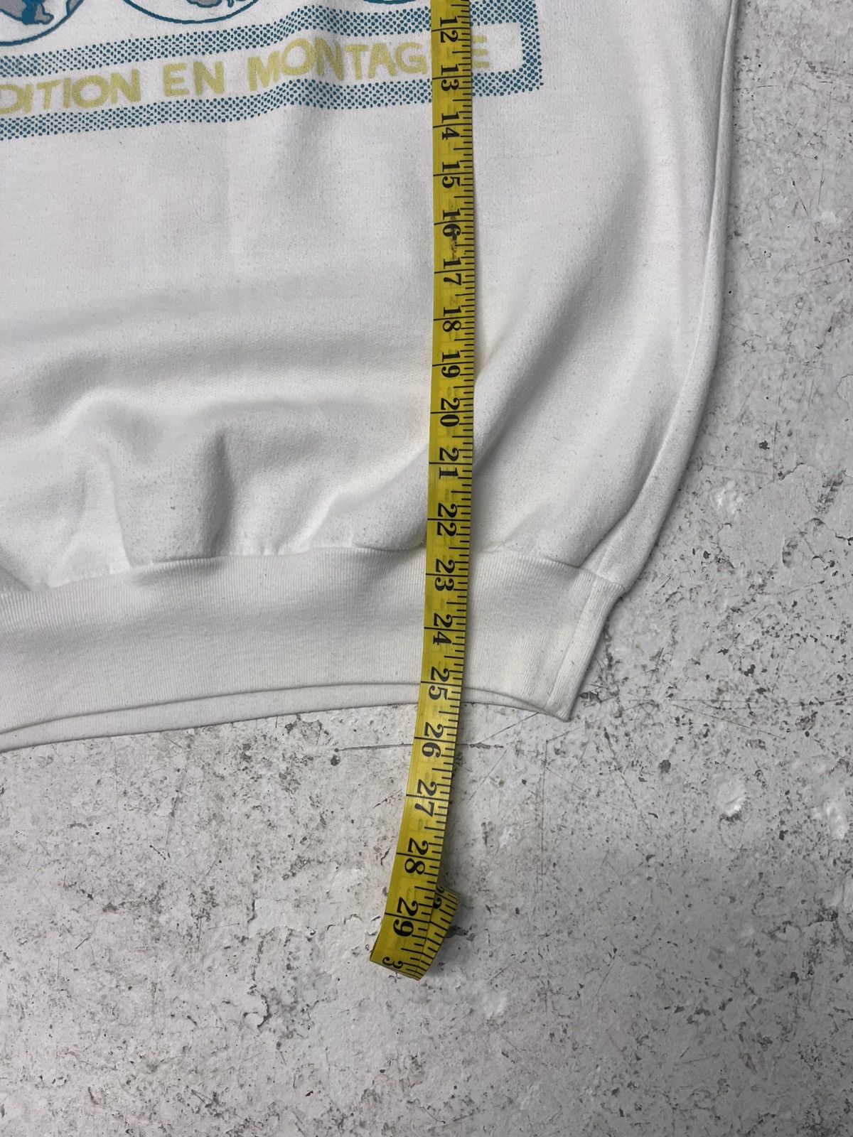 Vintage Vintage white expedition en montagne sweatshirt Size US M / EU 48-50 / 2 - 5 Thumbnail