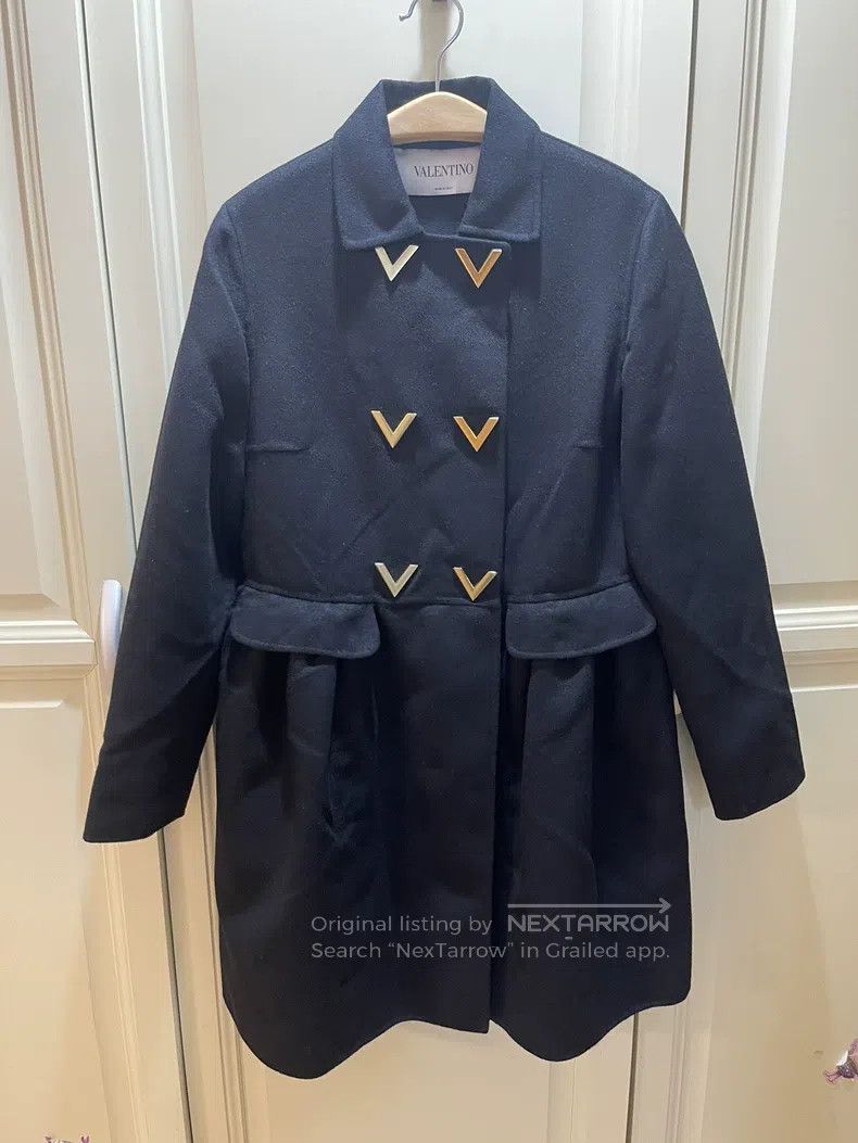 Valentino Valentino Black wool coat Size XL / US 12-14 / IT 48-50 - 1 Thumbnail