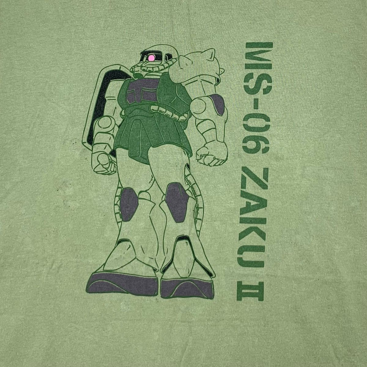 Uniqlo UNIQLO x GUNDAM ZAKU II 40th Anniversary Green Tee Shirt Size US XL / EU 56 / 4 - 3 Thumbnail