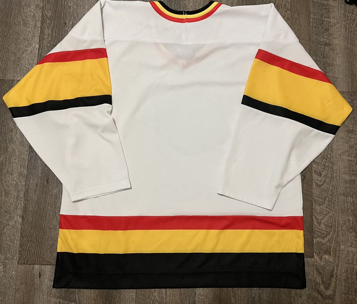Full Send Full Send Nelk Boys Vancouver Canucks Hockey Jersey Size US L / EU 52-54 / 3 - 4 Thumbnail