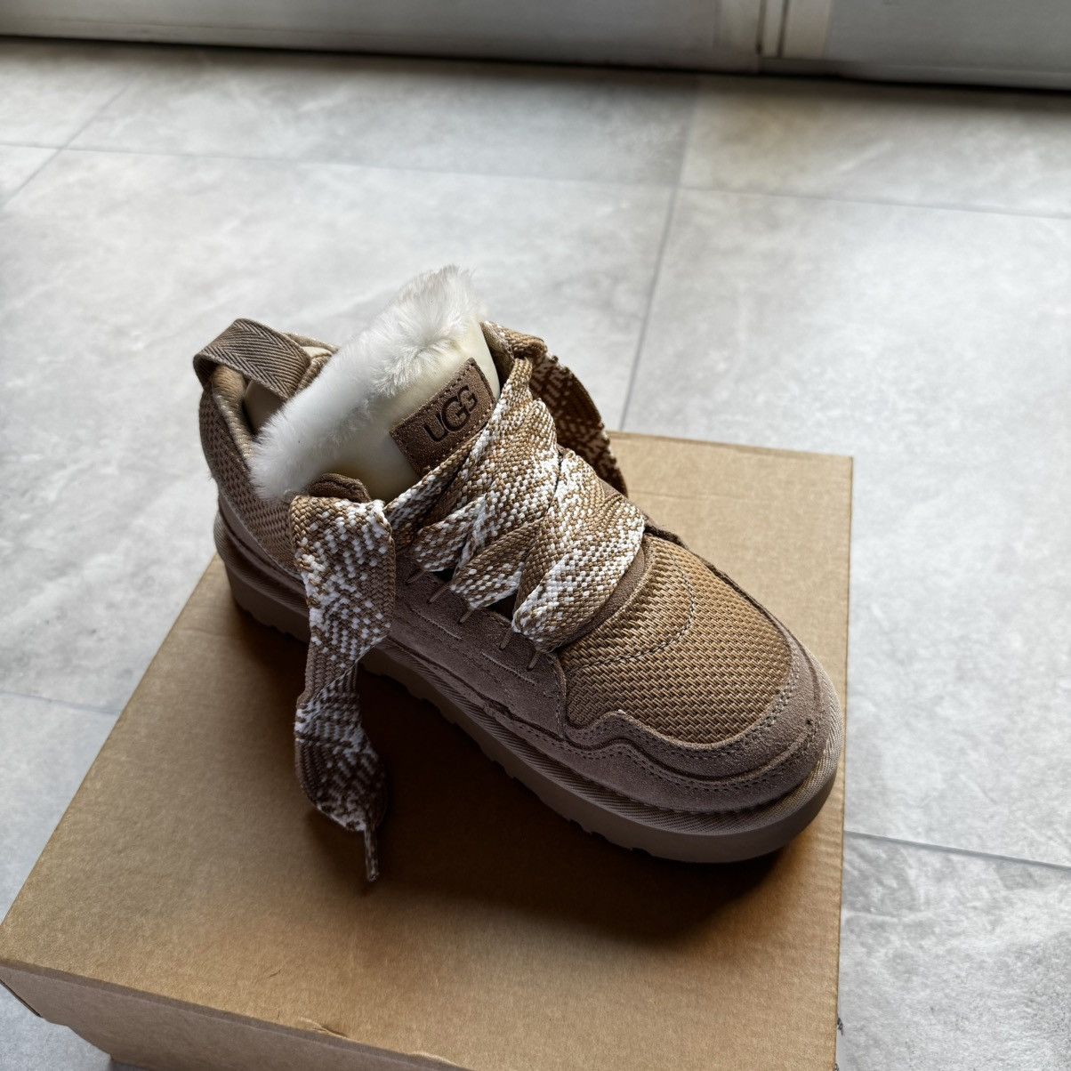 Ugg UGG Lowmel Sand Sneaker with Original Package EU 38/ US 7.5 Size US 8 / IT 38 - 8 Thumbnail