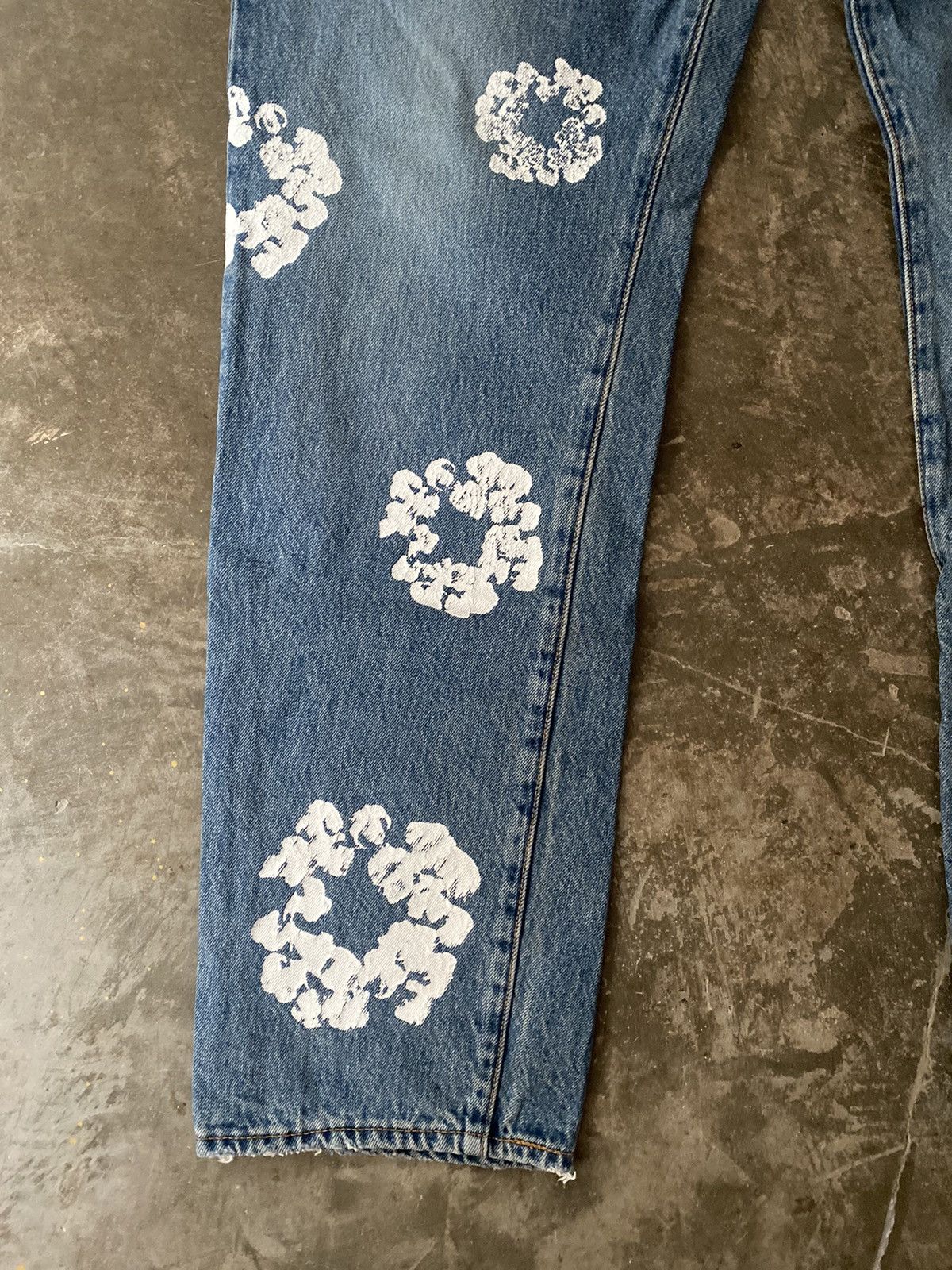 DENIM TEARS × Levi's Denim Tears x Levis 501 Jeans Saint Michael CPFM Readymade Size US 40 / EU 56 - 4 Thumbnail