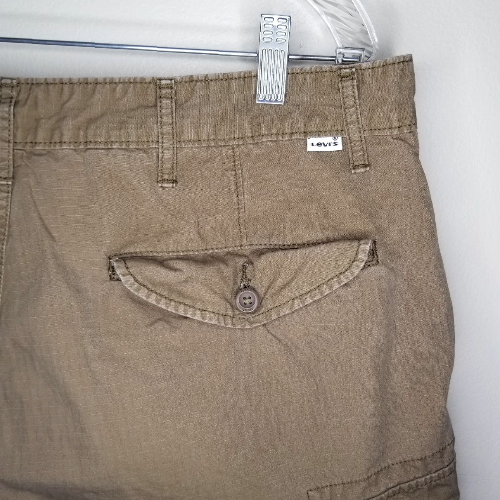 Levi's LEVI'S Cargo Shorts Brown Lightweight Mens Size 36 Regular Men's Shorts Brown 36 Size US 36 / EU 52 - 6 Thumbnail