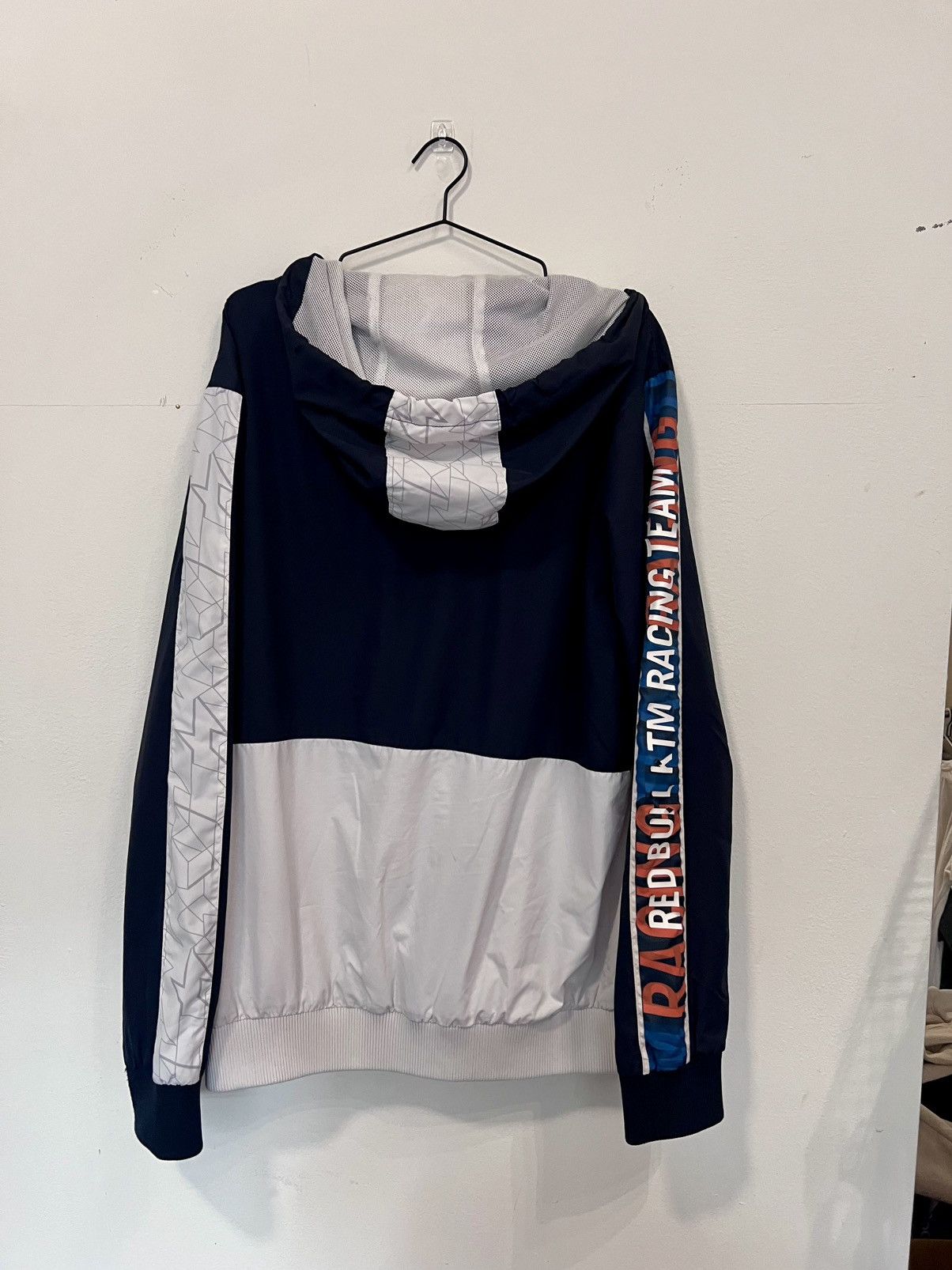Other Red Bull KTM Racing Team Windbreaker Team Gear Size L Size US L / EU 52-54 / 3 - 10 Thumbnail