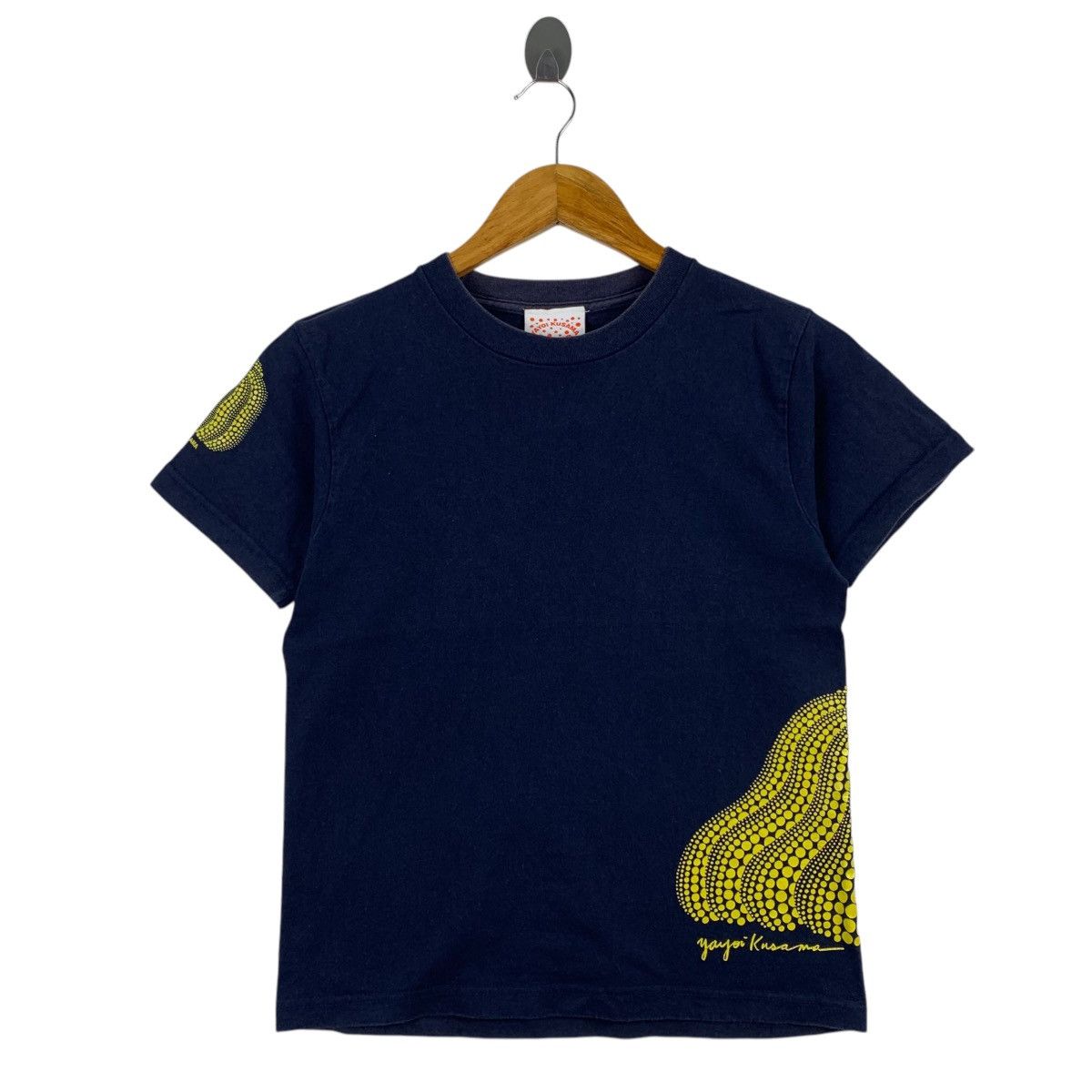 Japanese Brand YAYOI KUSAMA Japanese Artist Merchandise Blue Short Shirt Size US XS / EU 42 / 0 - 1 Thumbnail