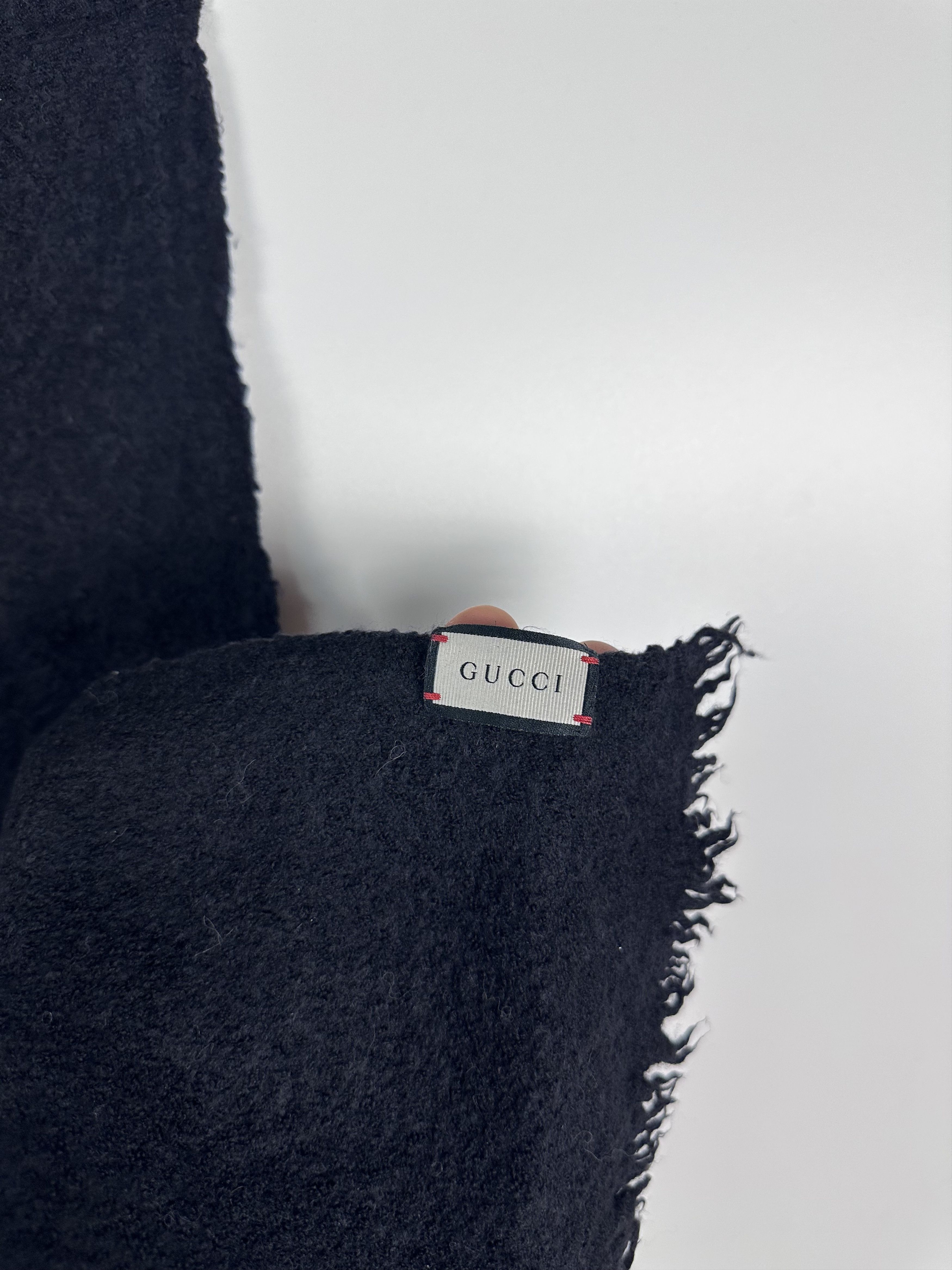 Grailed × Gucci GUCCI LOGO WOOL BLACK SCARF Size ONE SIZE - 9 Thumbnail