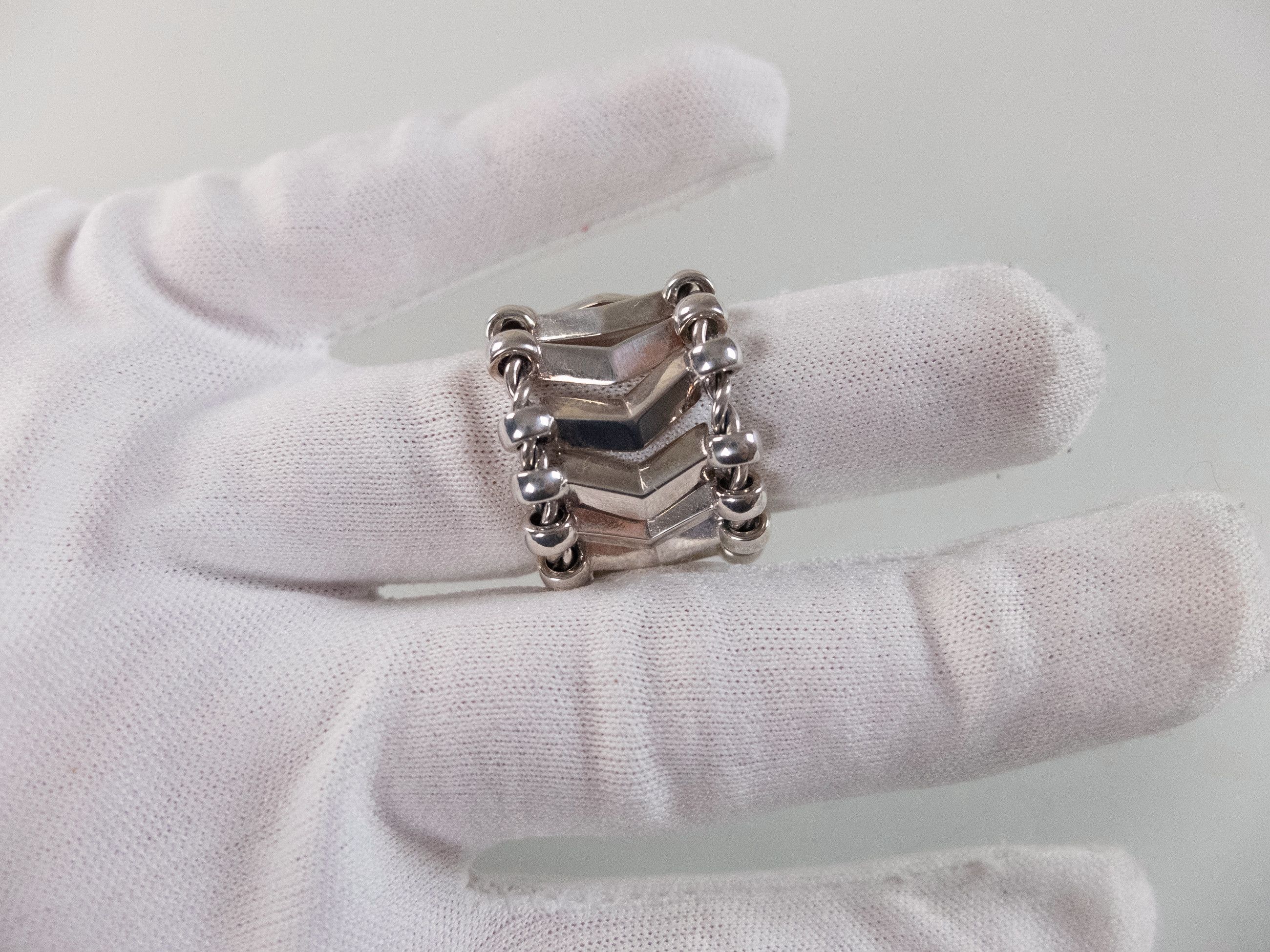 Bottega Veneta BOTTEGA VENETA Chevron silver sculptural band ring Size 15 q Size ONE SIZE - 9 Thumbnail
