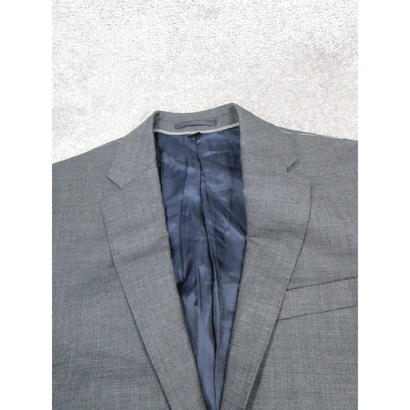 J.Crew J.CREW Blazer Mens 36 Gray Wool Notch Lapel Double-Vented 2 Piece Sports Jacket Regular Front Button Two-Button Dry Clean Only Wool Lining 36 Chest Size 36R - 2 Thumbnail