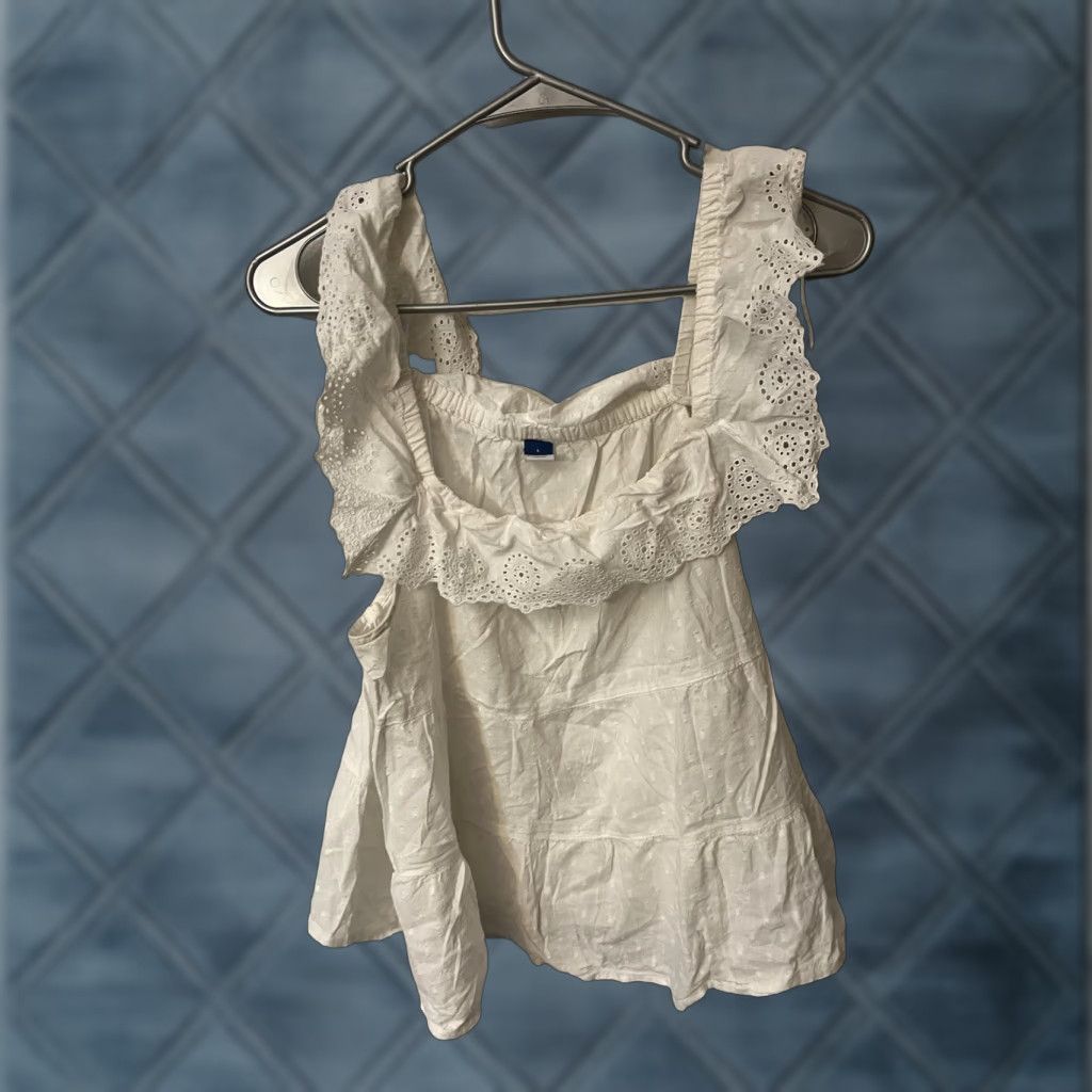 Old Navy Old Navy Tank White Cotton Bohemian Shirt L Adults Women Sleeveless Tie Bow 100% Cotton Swingy Tank Top Shirt White — Vintage: No Size L / US 10 / IT 46 - 1 Thumbnail