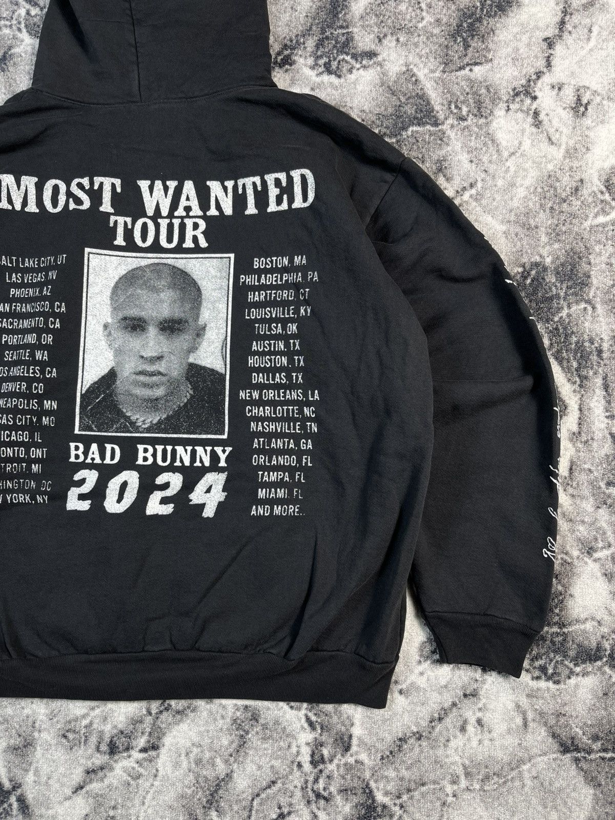 Other Bad Bunny Most Wanted Tour Hoodie 2024 XL Size US XL / EU 56 / 4 - 11 Thumbnail