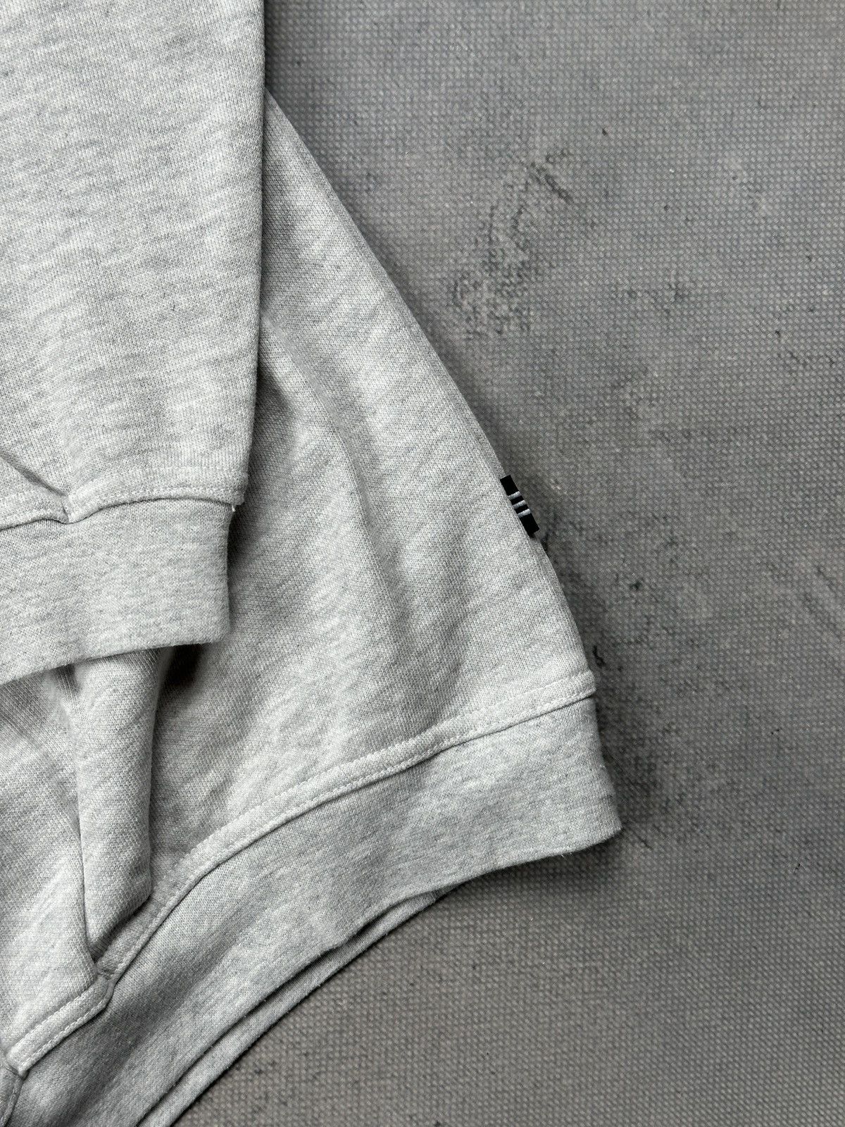 Adidas Vintage Adidas 80s Originals Big Trefoil Sweatshirt Grey 90s Size US S / EU 44-46 / 1 - 5 Thumbnail