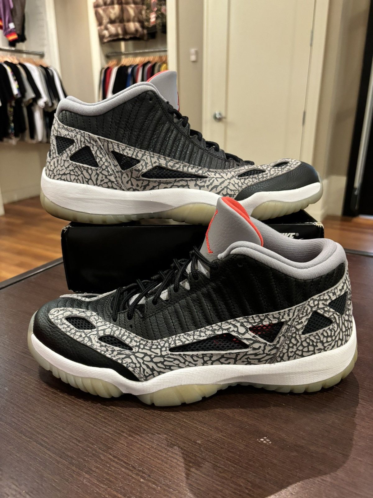Jordan 11 Low Cement On Feet Jordan 11 Retro Low IE 