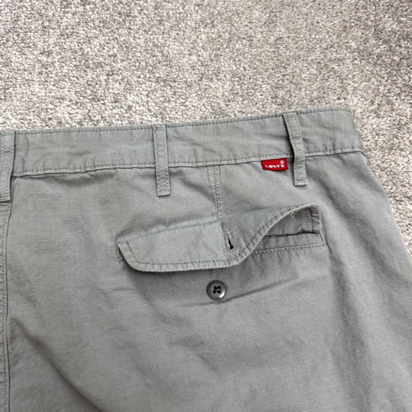 Levi's Levi's Cargo Shorts Mens Big & Tall 44 Gray 100% Cotton Ripstop Pocket Cargo Pocket Casual Outdoor Size US 30 / EU 46 - 4 Thumbnail