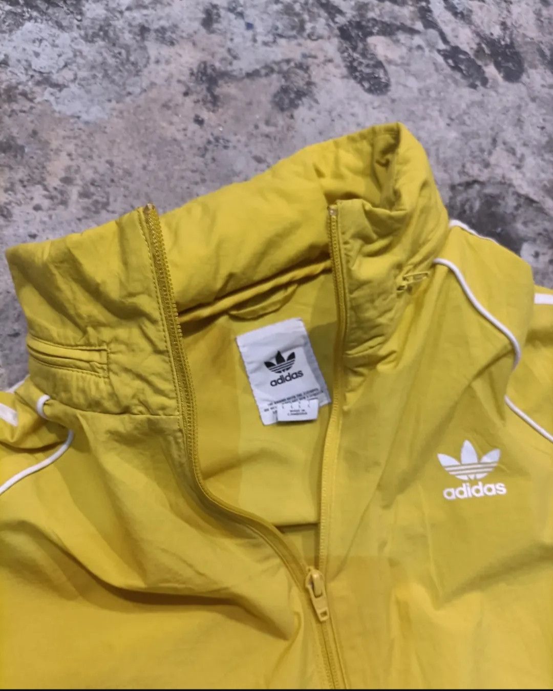 Adidas ADIDAS YELLOW STRIPE JACKET/HOODIES Size US L / EU 52-54 / 3 - 2 Thumbnail