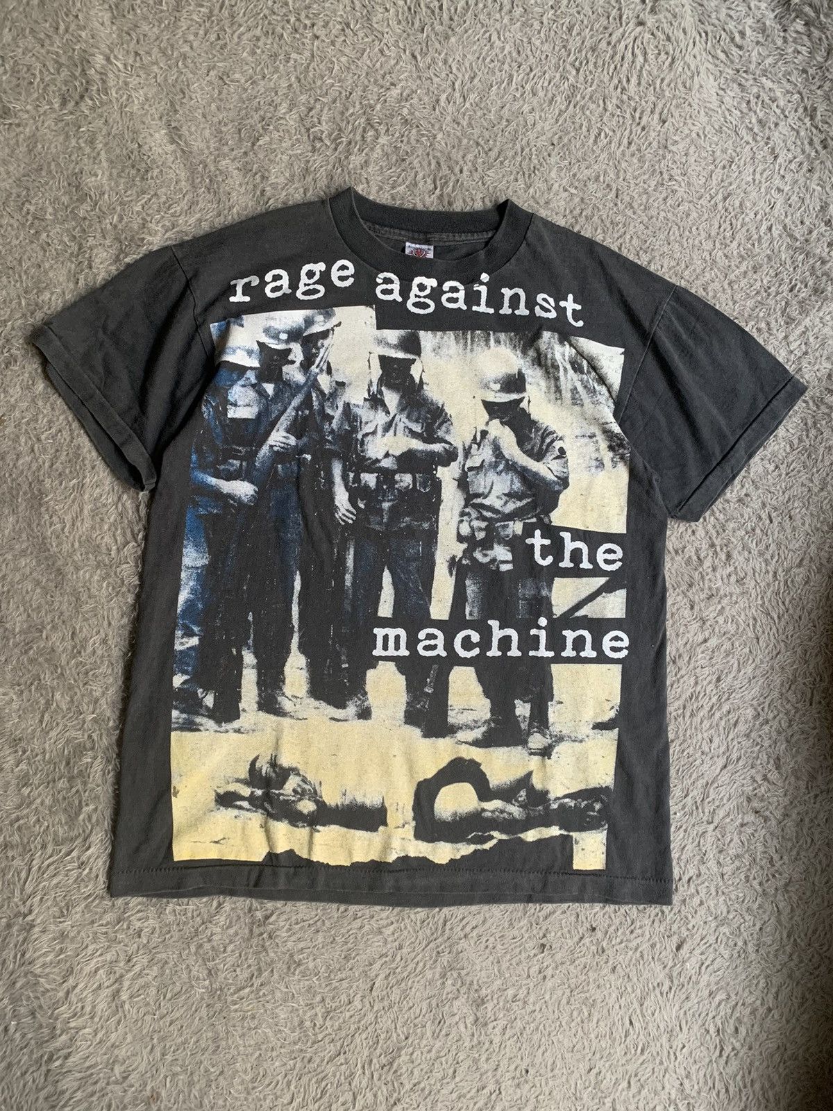 Band Tees Bootleg Ratm Rage Againt the Machine big print tee Size US L / EU 52-54 / 3 - 1 Thumbnail