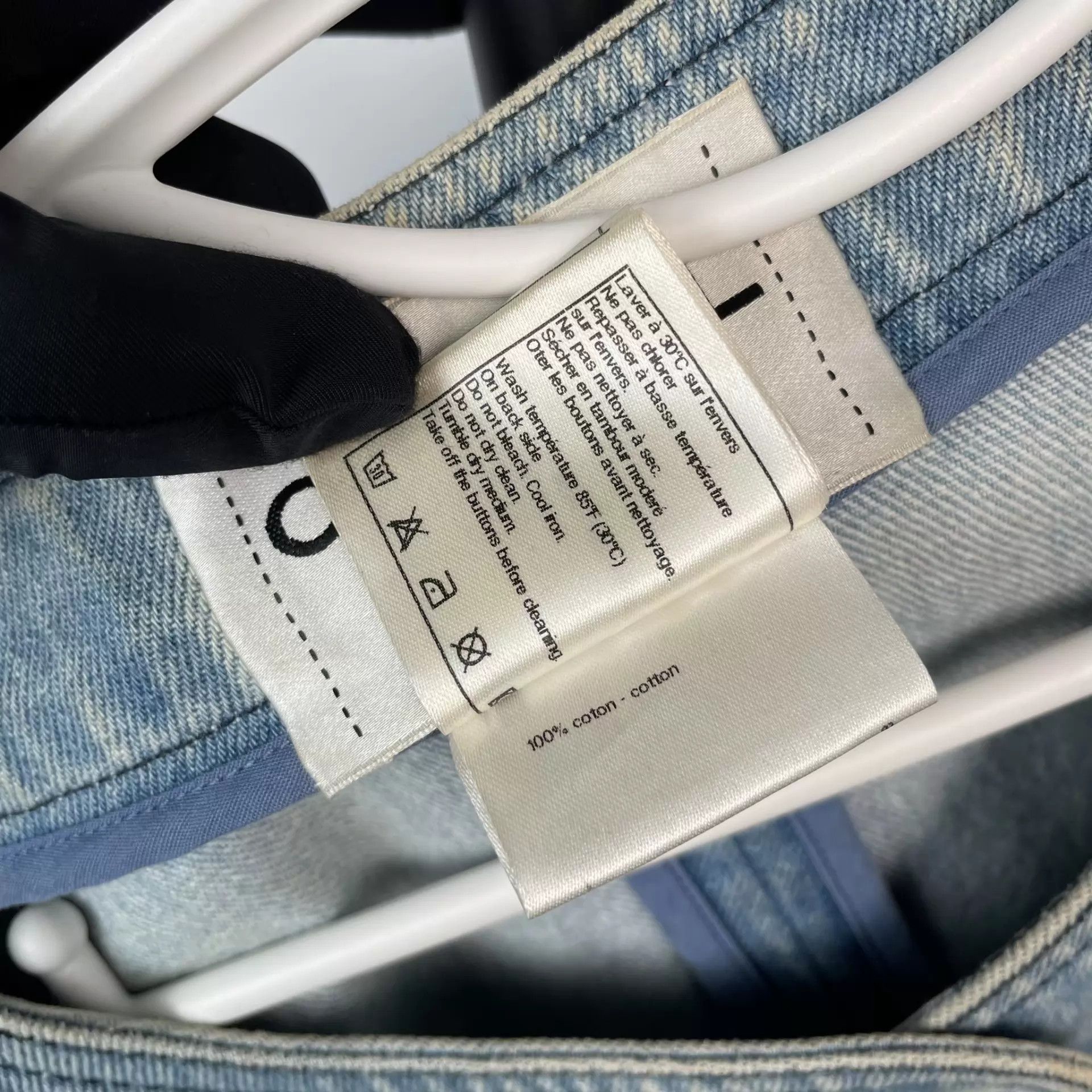 Chanel Chanel Short Denim Jacket Pearl Buttons Size S / US 4 / IT 40 - 6 Thumbnail