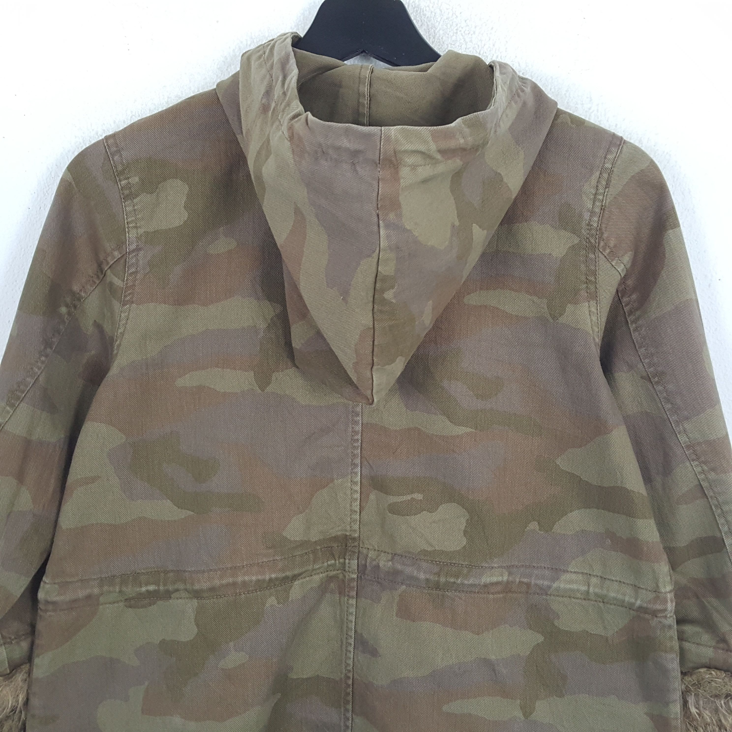 Levi's × Vintage LEVIS Streetwear Winter Style Camo Design Parkas Jacket Size XS / US 0-2 / IT 36-38 - 4 Thumbnail