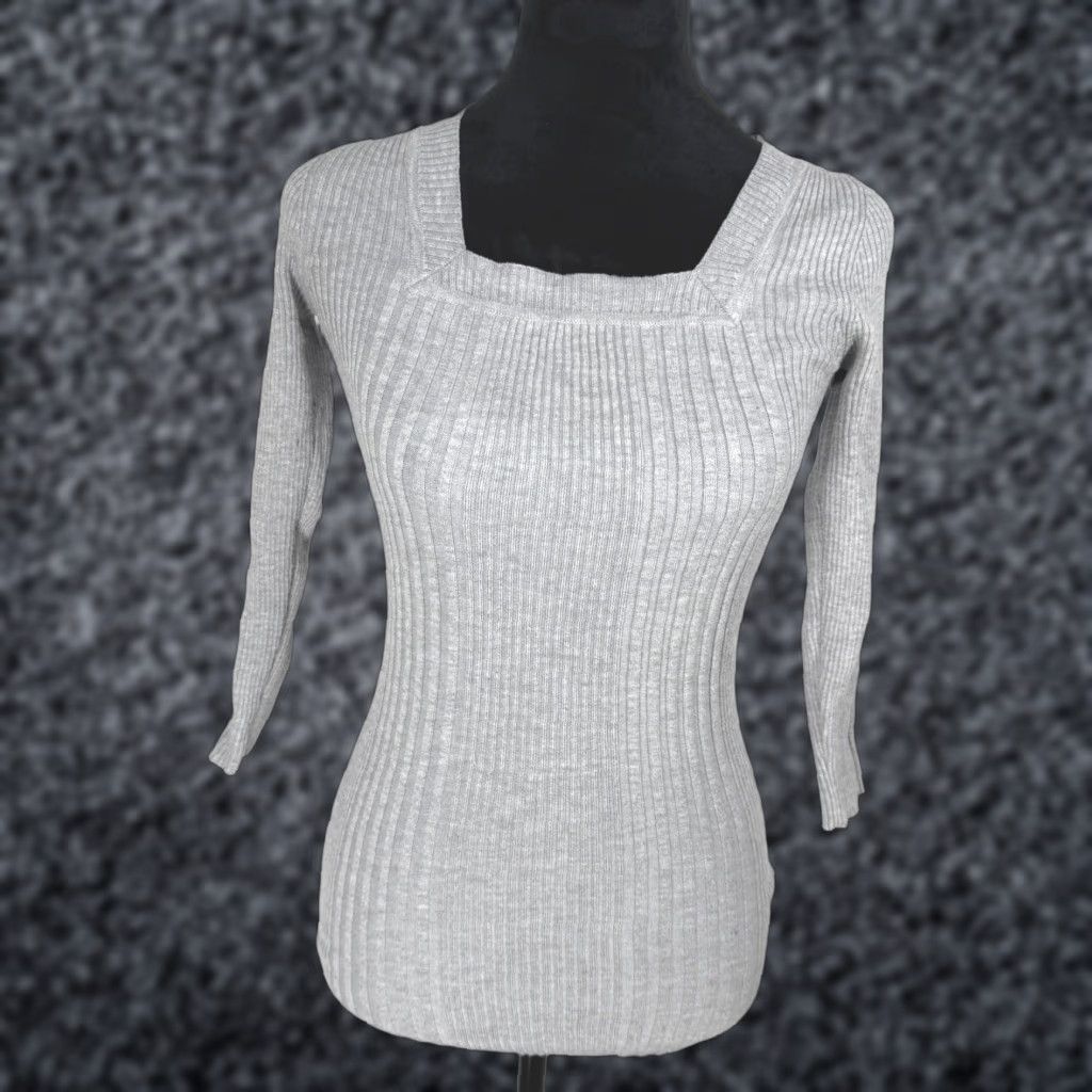 Vintage VINTAGE Knit Top Sweater Gray XS Square Neck Slim Fitted 3/4 Sleeve Women Classic Basic Pullover Knit Top Fall Winter Spring Shirt Mens? Size XS / US 0-2 / IT 36-38 - 1 Thumbnail