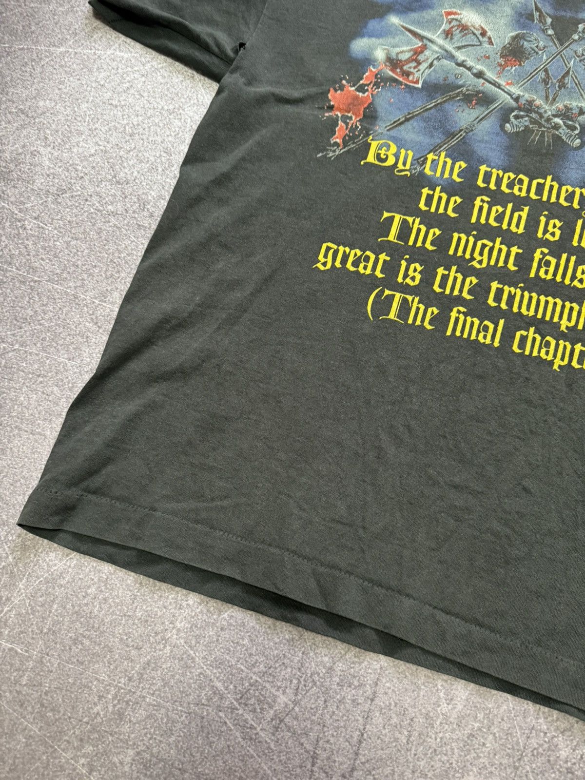Band Tees Rare Vintage Blind Guardian t shirt 1998 Metal Band Faded Size US XL / EU 56 / 4 - 15 Thumbnail
