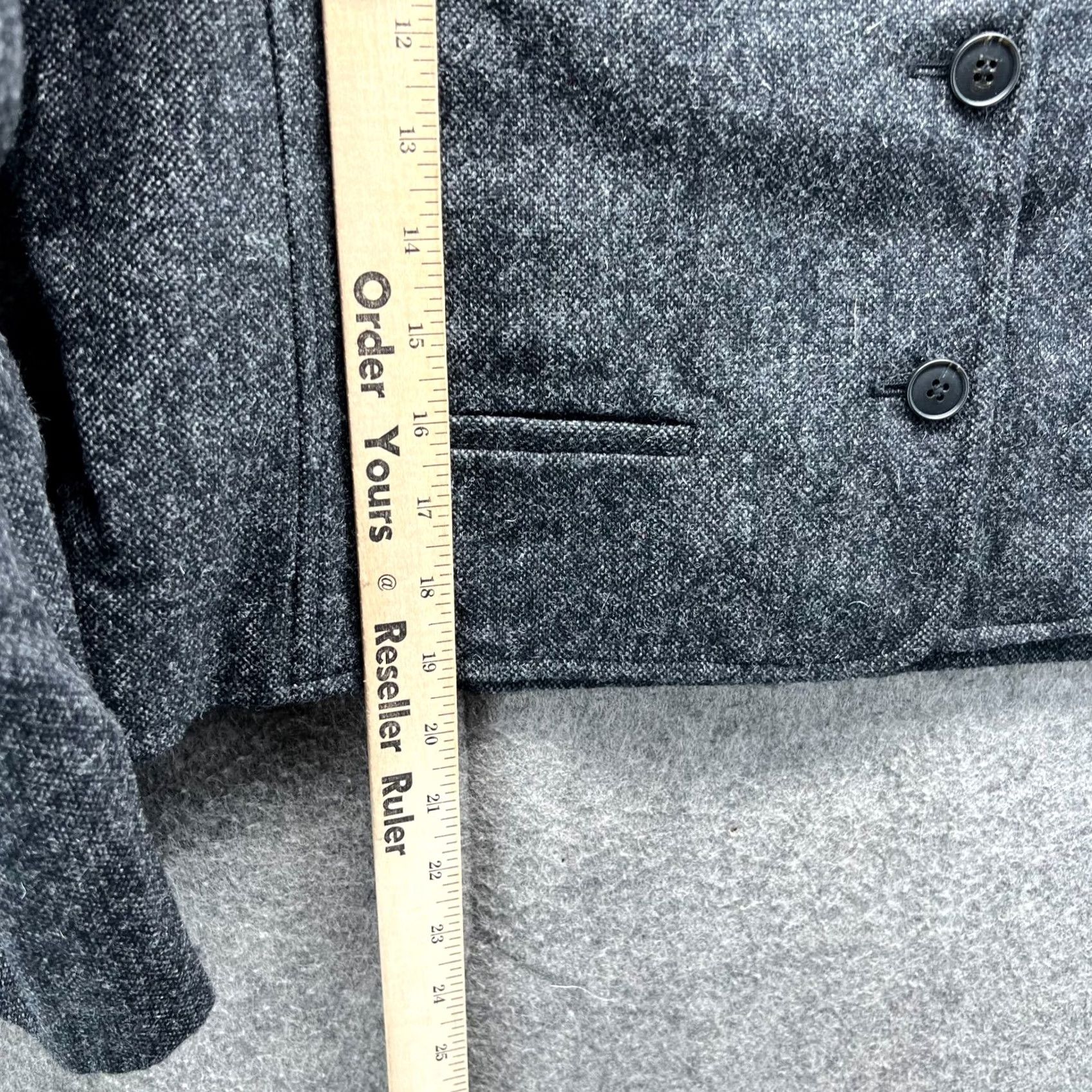 Ralph Lauren Lauren Ralph Lauren Blazer Womens 14P Petite Gray Wool Coat Vtg Sport Coat Jacket Three-Button Front Button Single-Breasted Mens Womens Girls Boys Size XL / US 12-14 / IT 48-50 - 7 Thumbnail