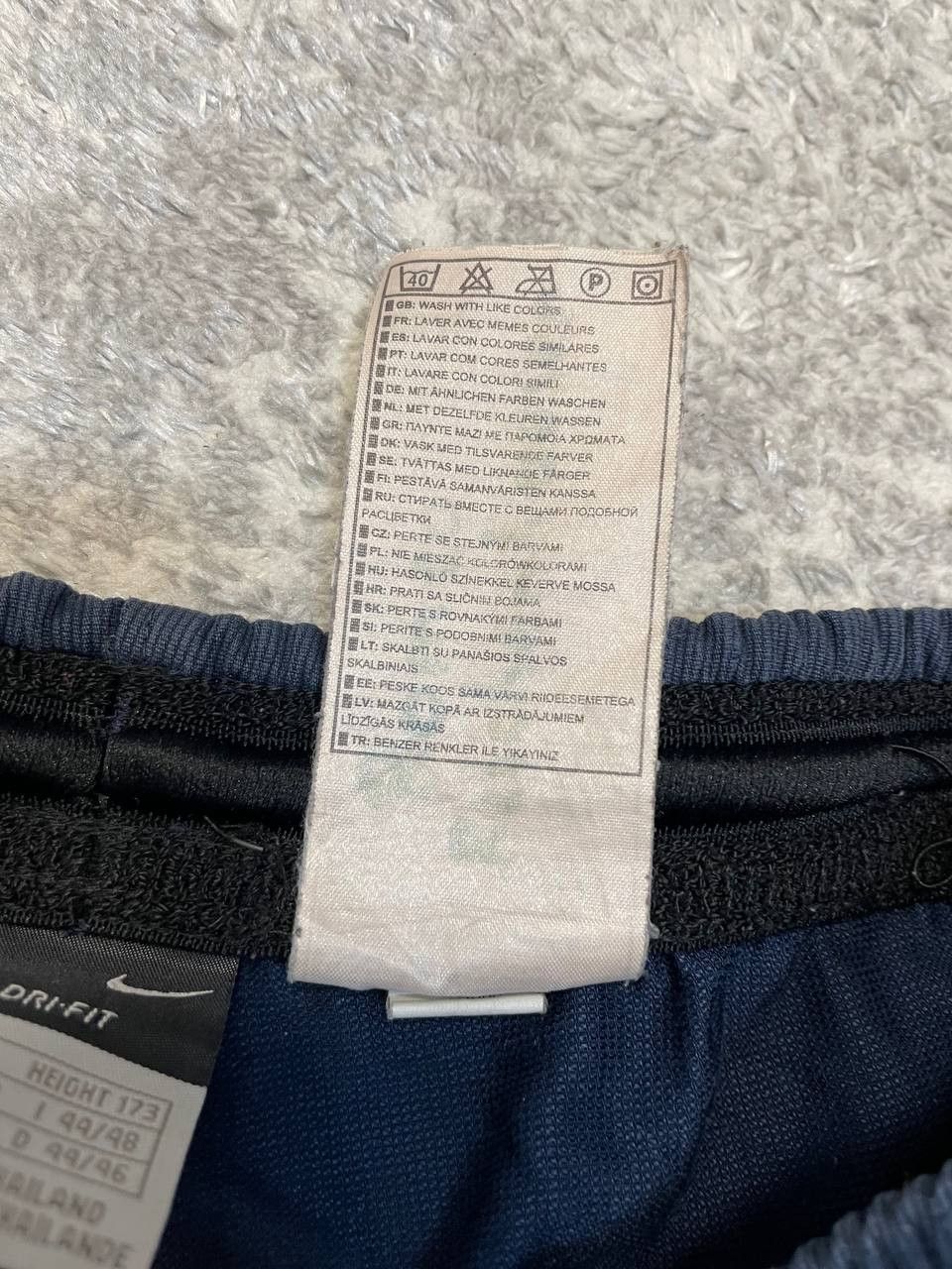Nike Vintage Nike Y2K Shorts Dri-Fit Size US 30 / EU 46 - 12 Thumbnail